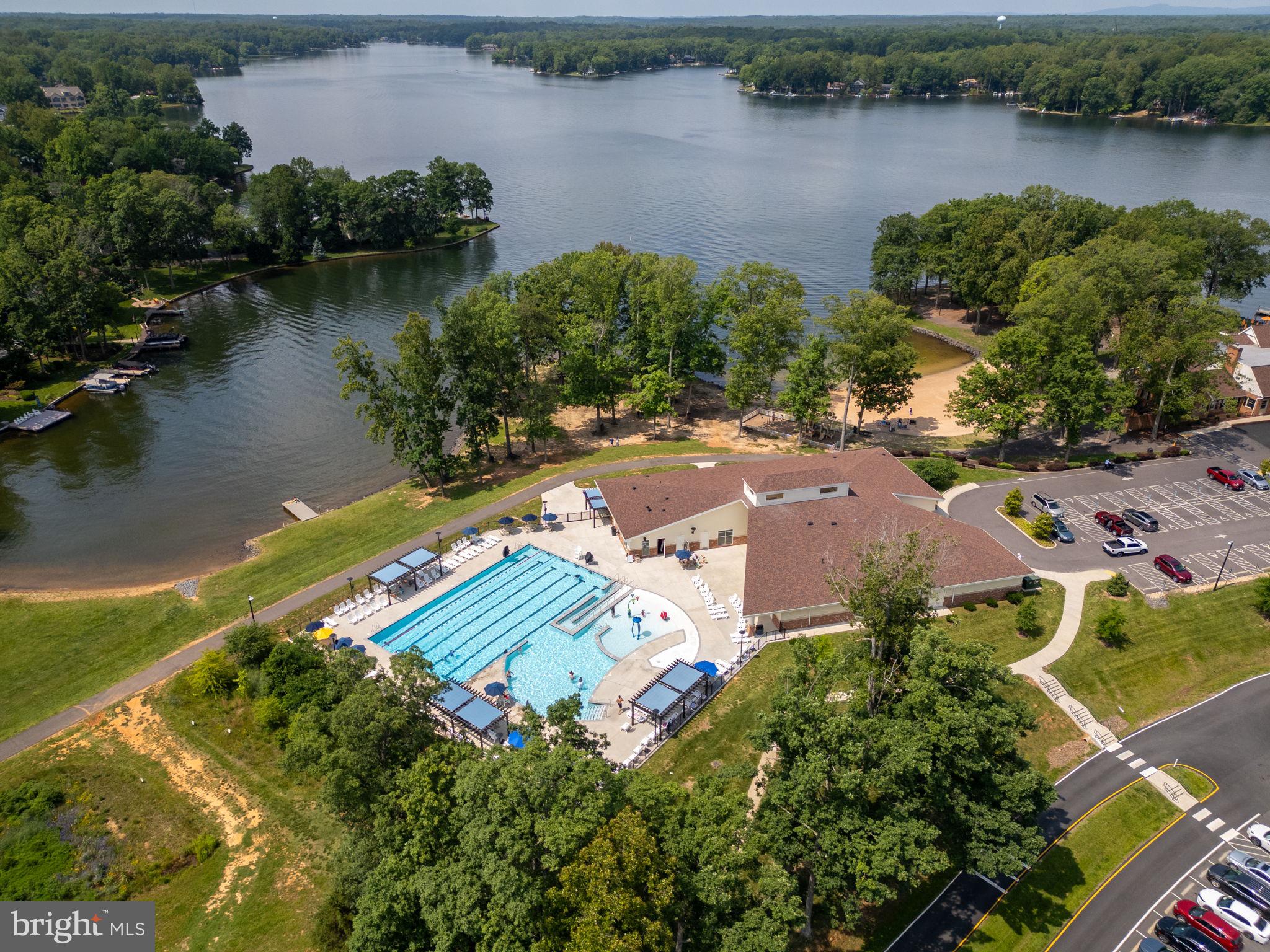 LAKE OF THE WOODS - Residential