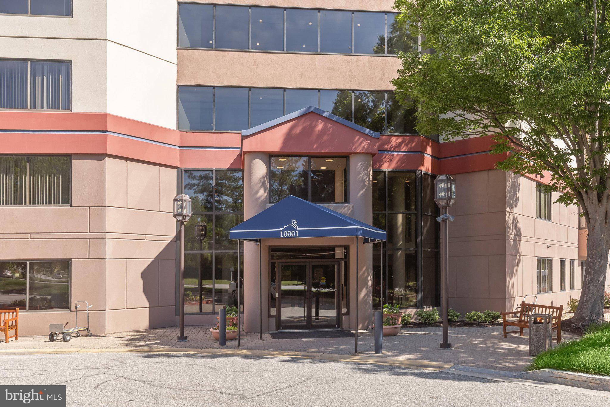 WATERMARK PLACE CONDOMINIUMS - Residential