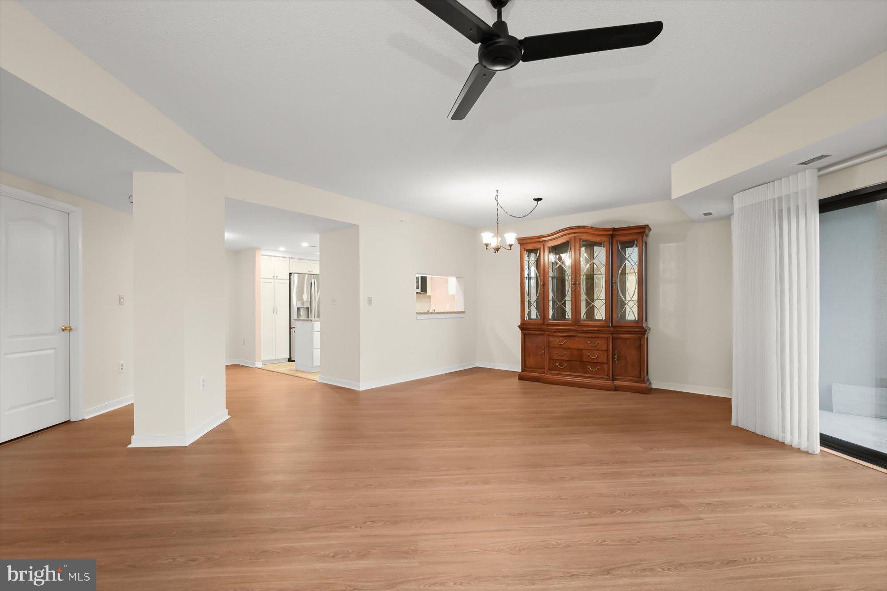 WATERMARK PLACE CONDOMINIUMS - Residential