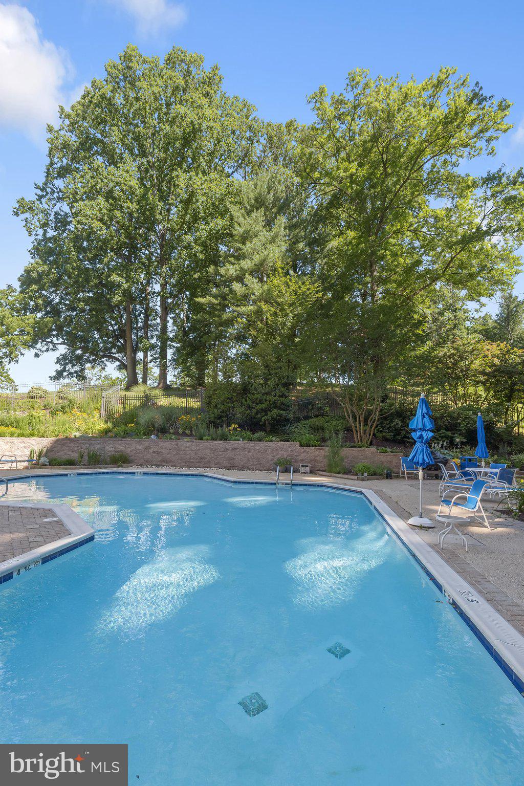 WATERMARK PLACE CONDOMINIUMS - Residential