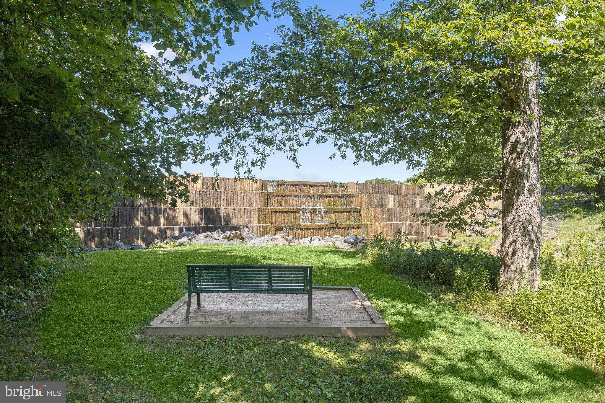 WATERMARK PLACE CONDOMINIUMS - Residential