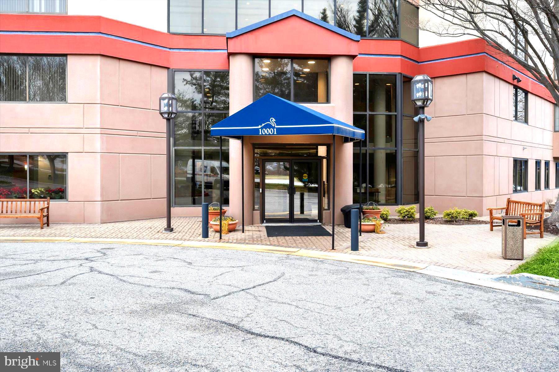 WATERMARK PLACE CONDOMINIUMS - Residential