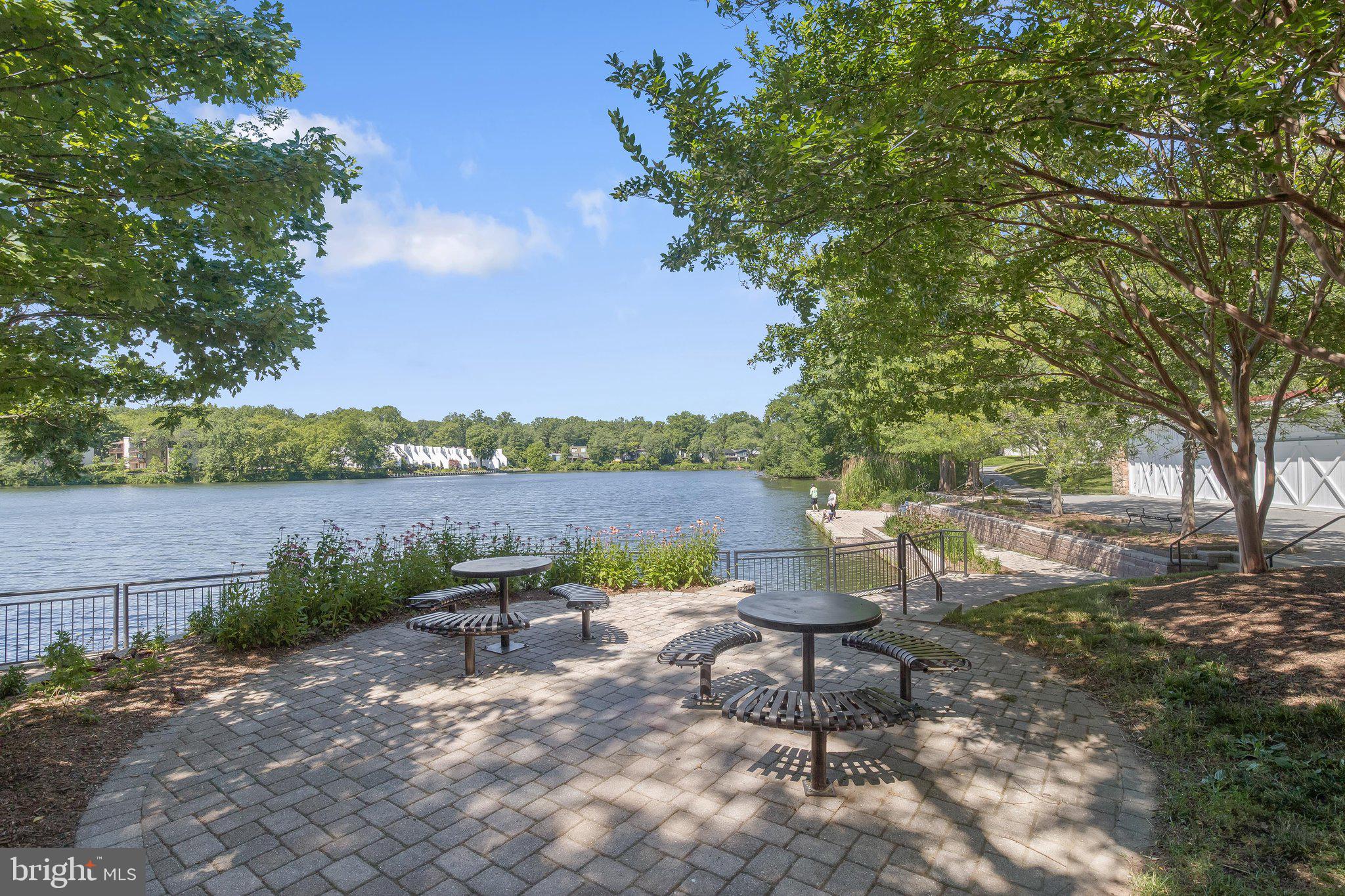 WATERMARK PLACE CONDOMINIUMS - Residential