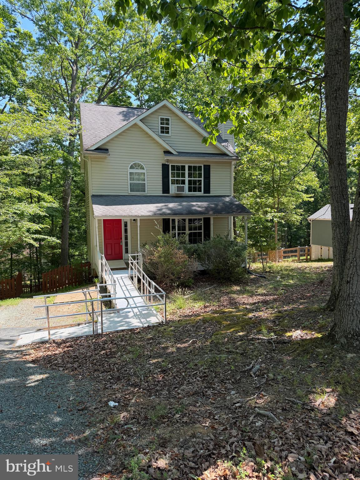 LAKE MONTICELLO - Residential