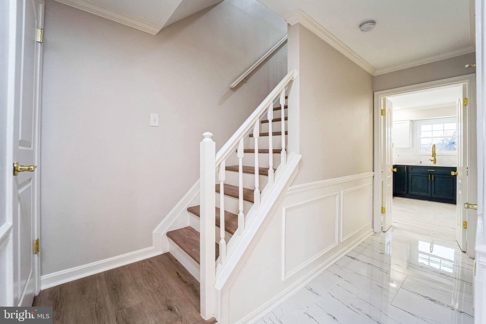 SUBURBIA/VILLAGE OF TIMBER GROVE - Residential