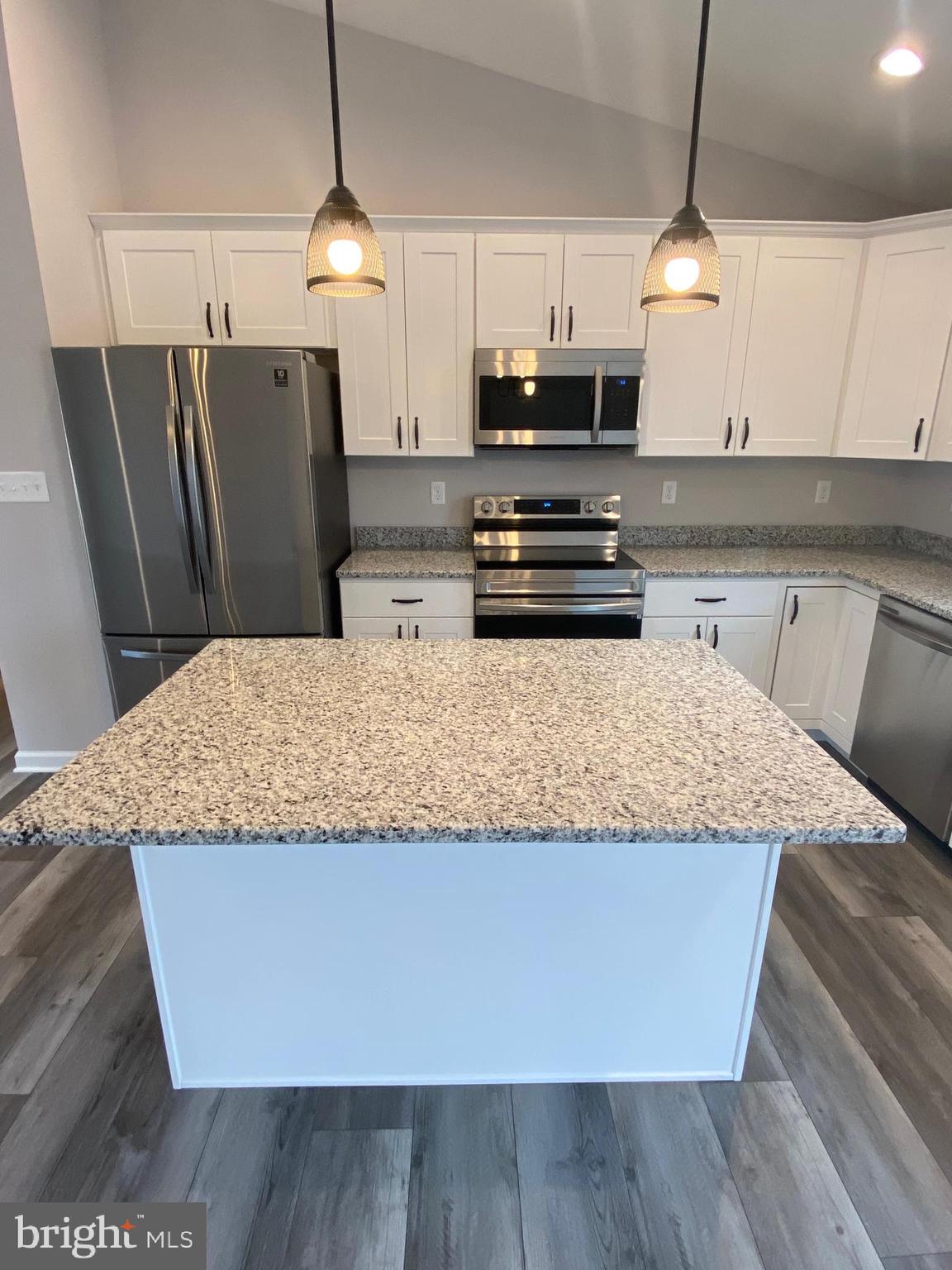 PRENTISS POINT - Residential