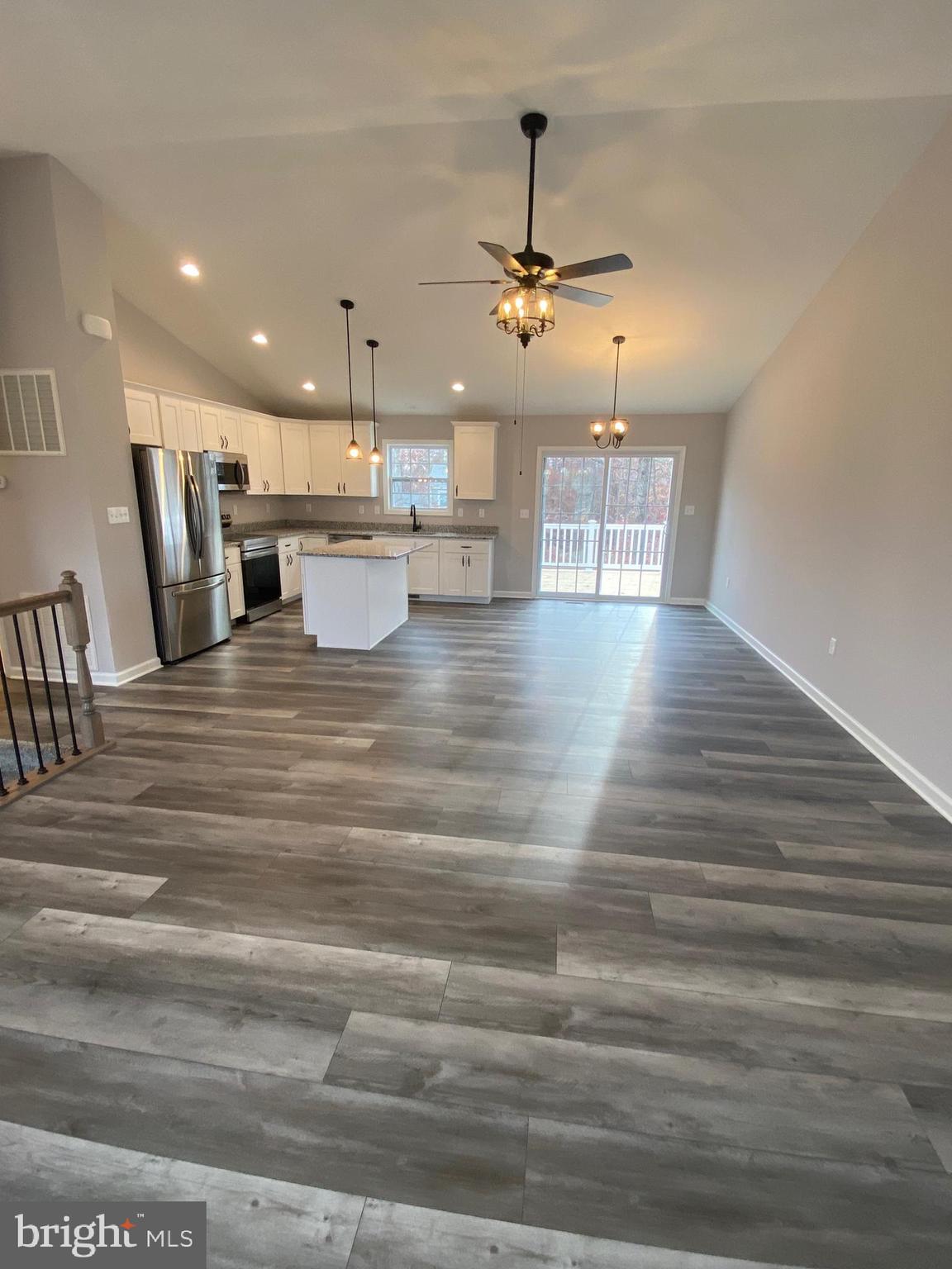PRENTISS POINT - Residential