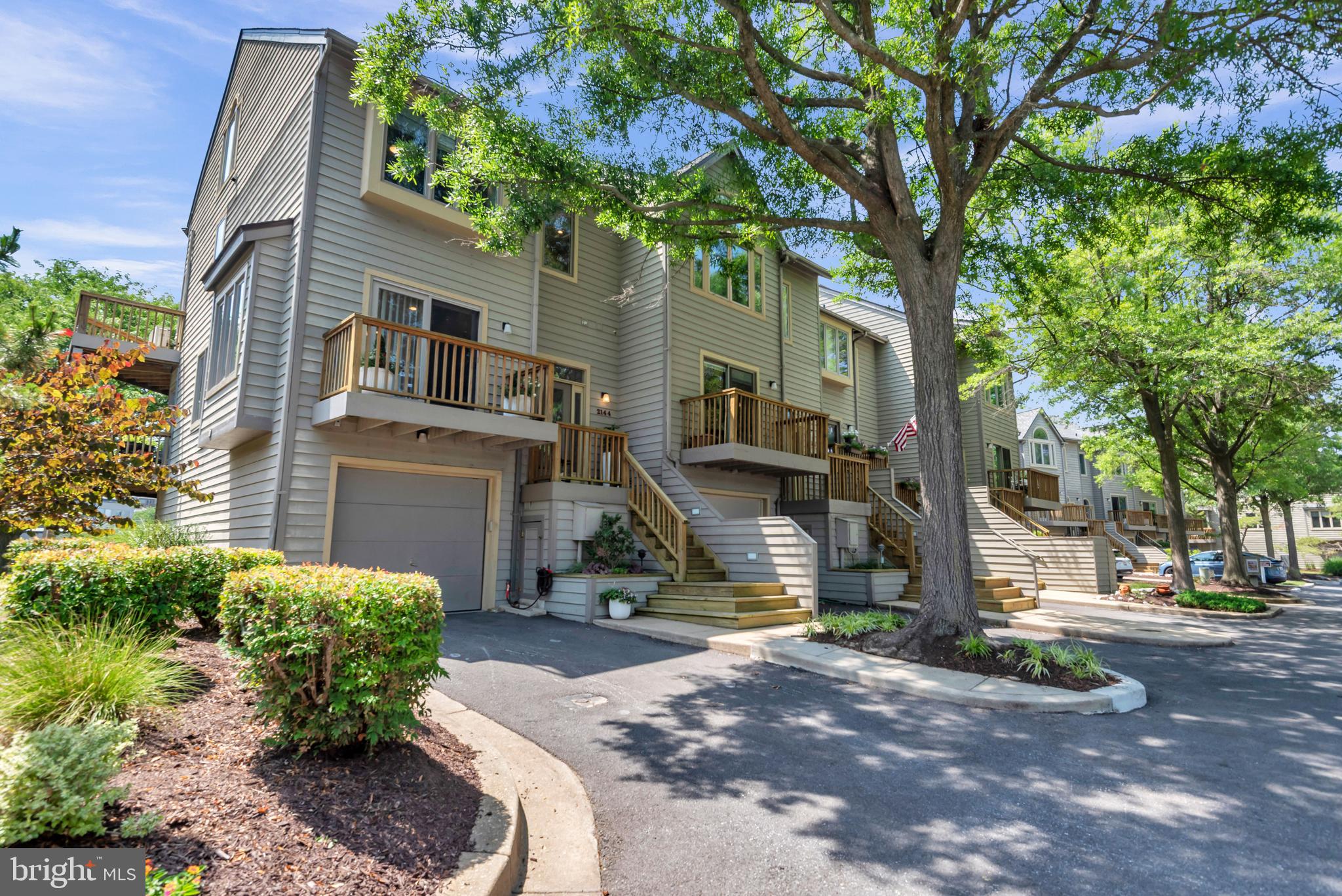 CHESAPEAKE HARBOUR - Residential