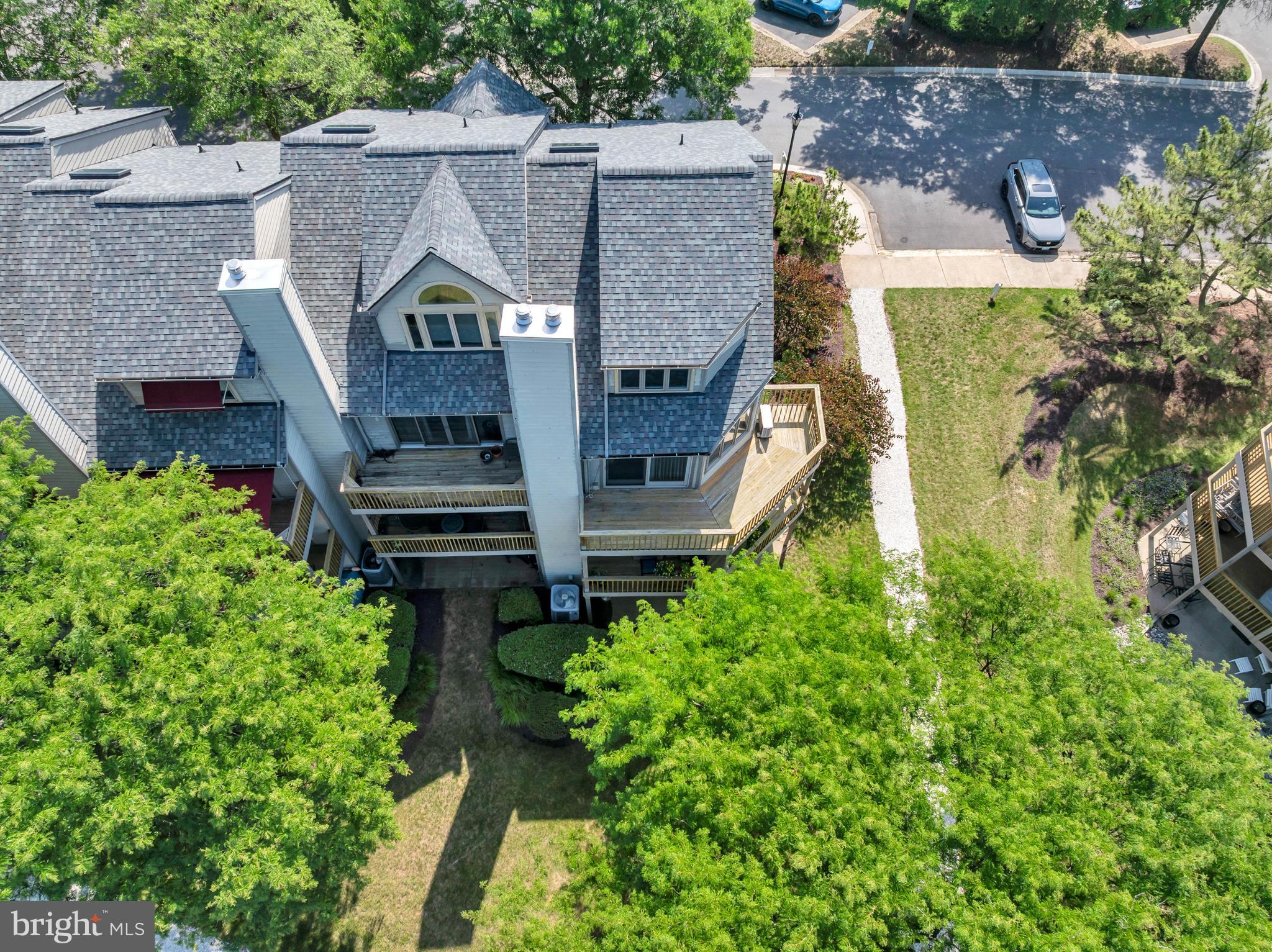 CHESAPEAKE HARBOUR - Residential