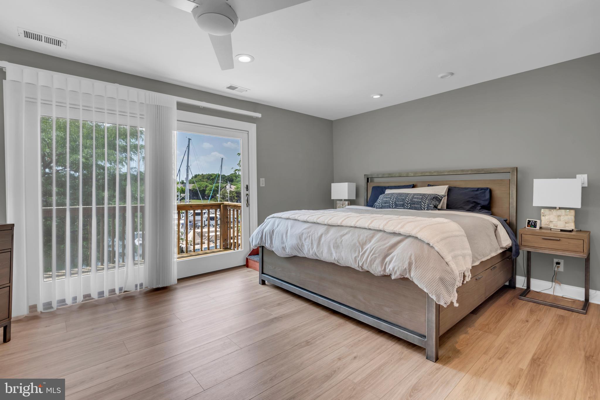 CHESAPEAKE HARBOUR - Residential