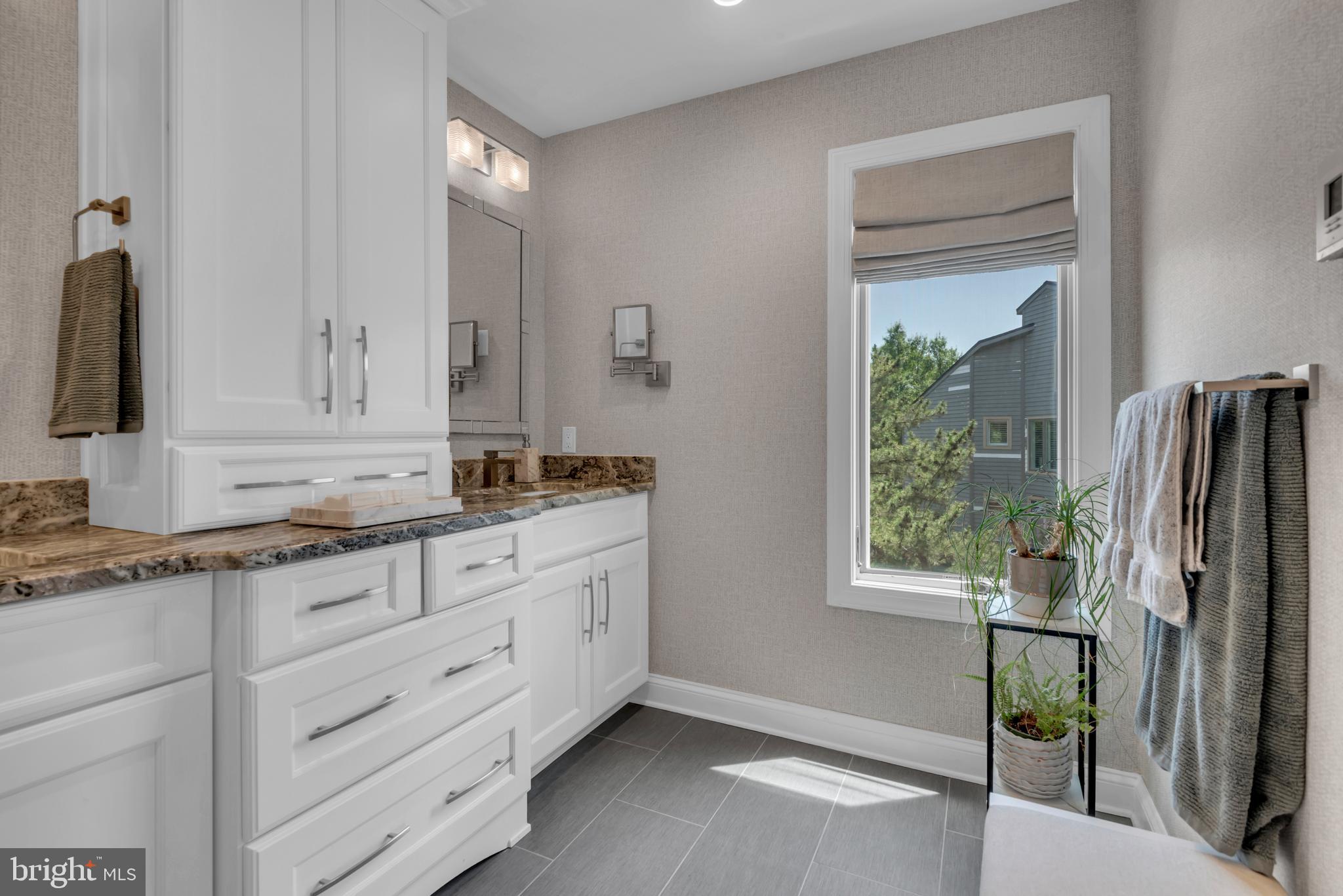 CHESAPEAKE HARBOUR - Residential