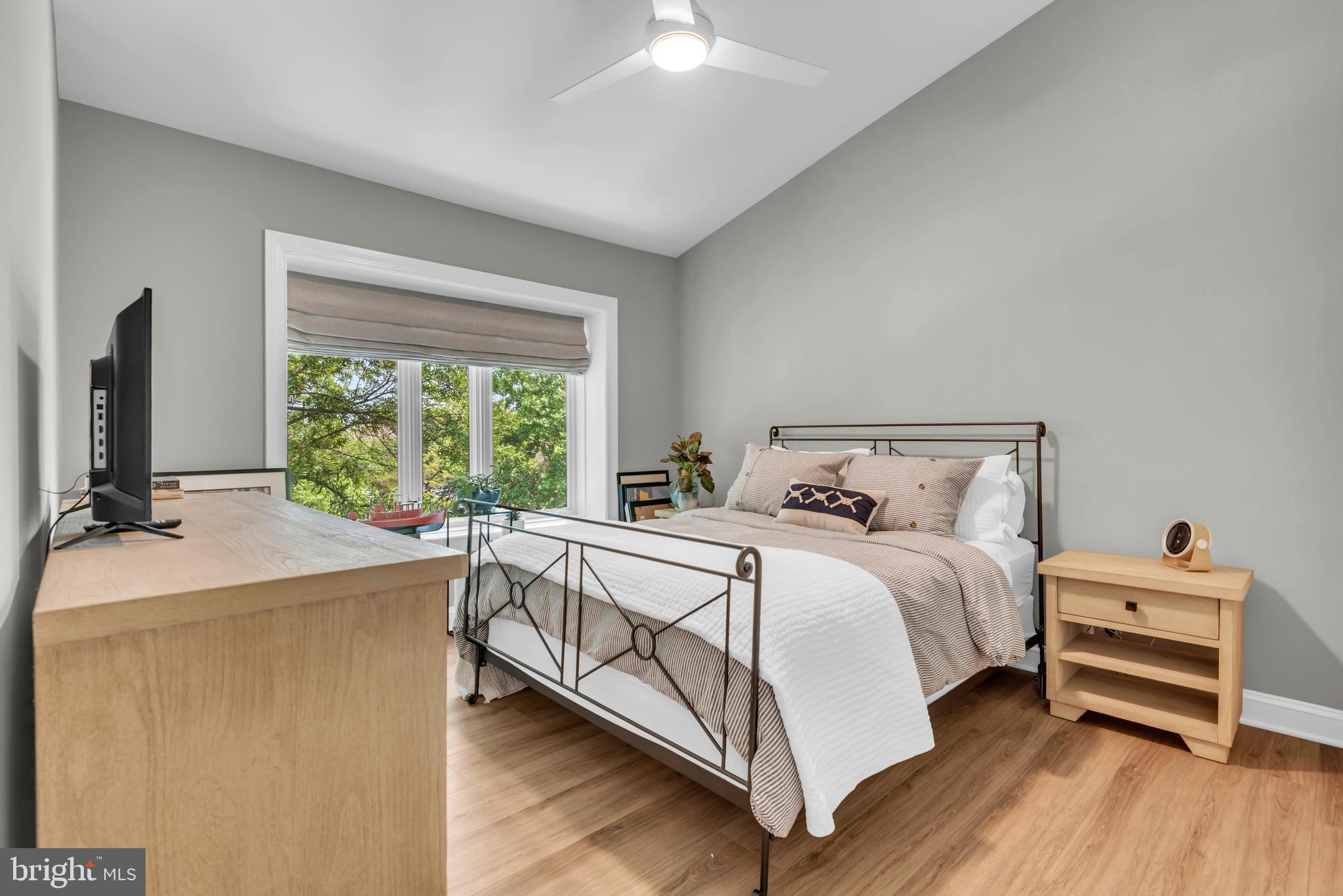 CHESAPEAKE HARBOUR - Residential