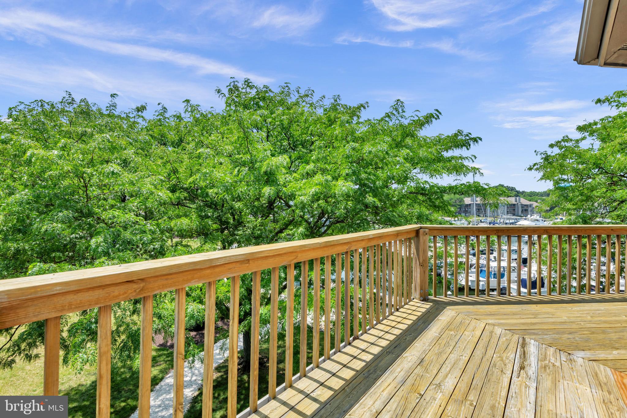 CHESAPEAKE HARBOUR - Residential