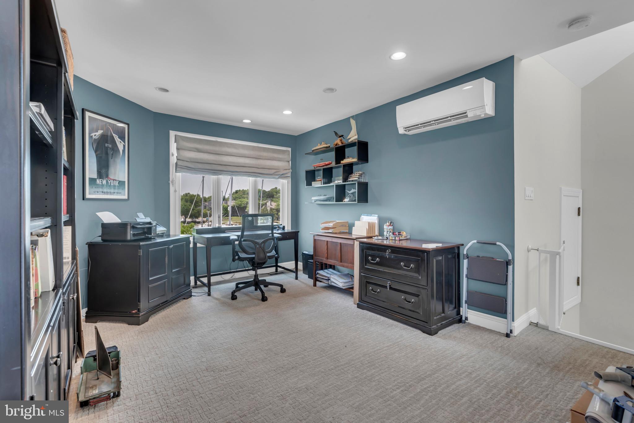 CHESAPEAKE HARBOUR - Residential