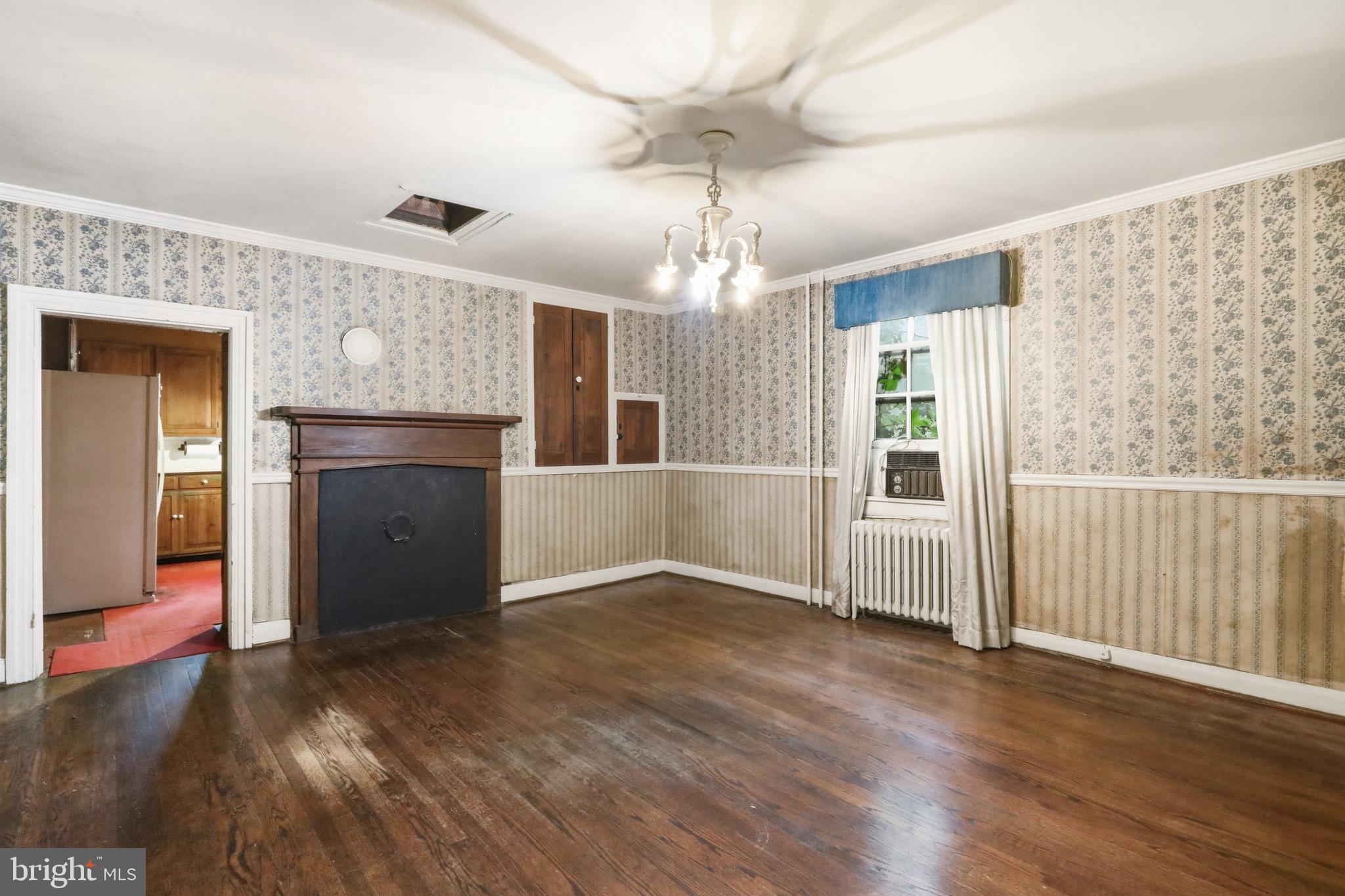 MIDDLETOWN - Residential