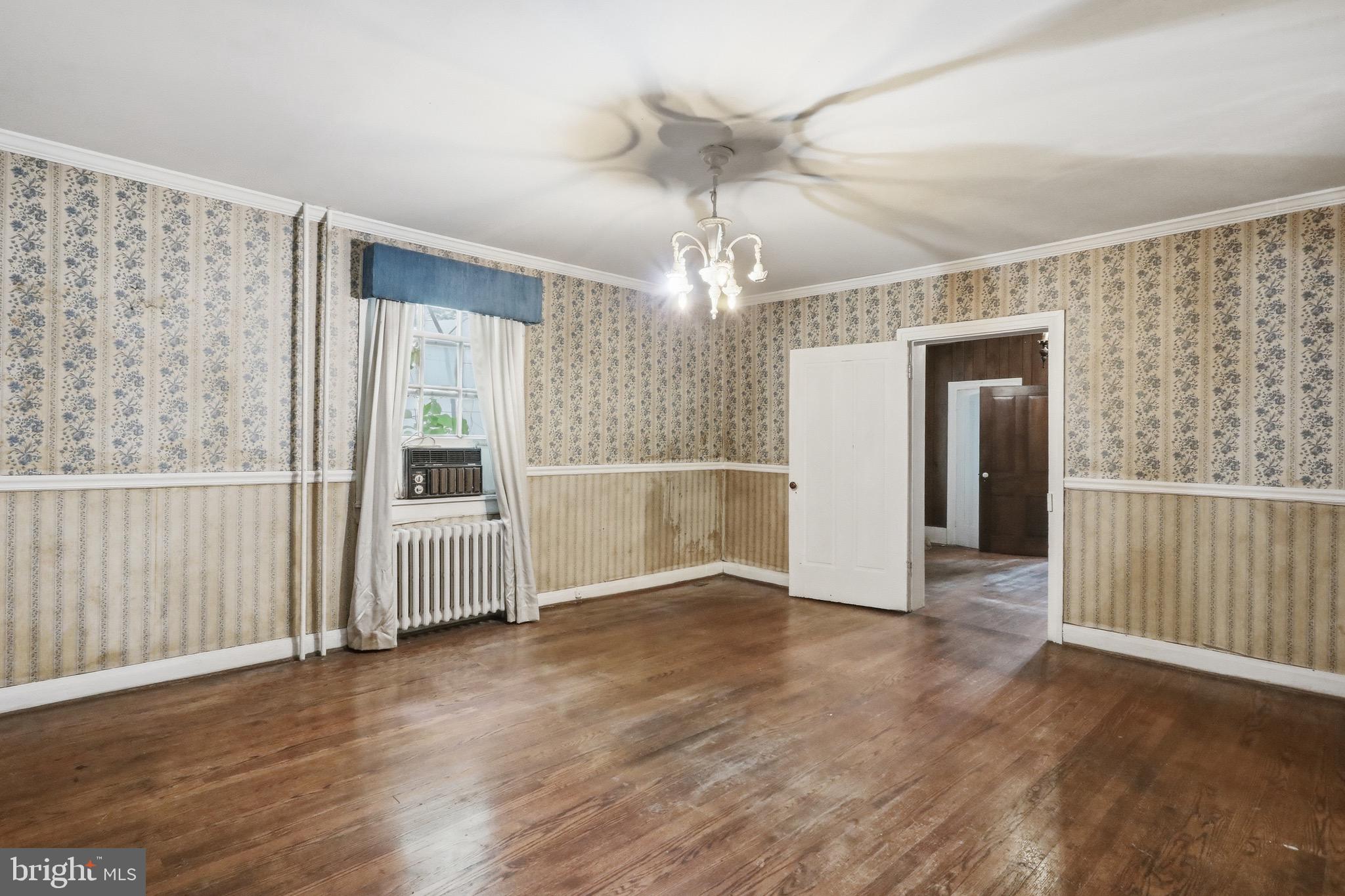 MIDDLETOWN - Residential