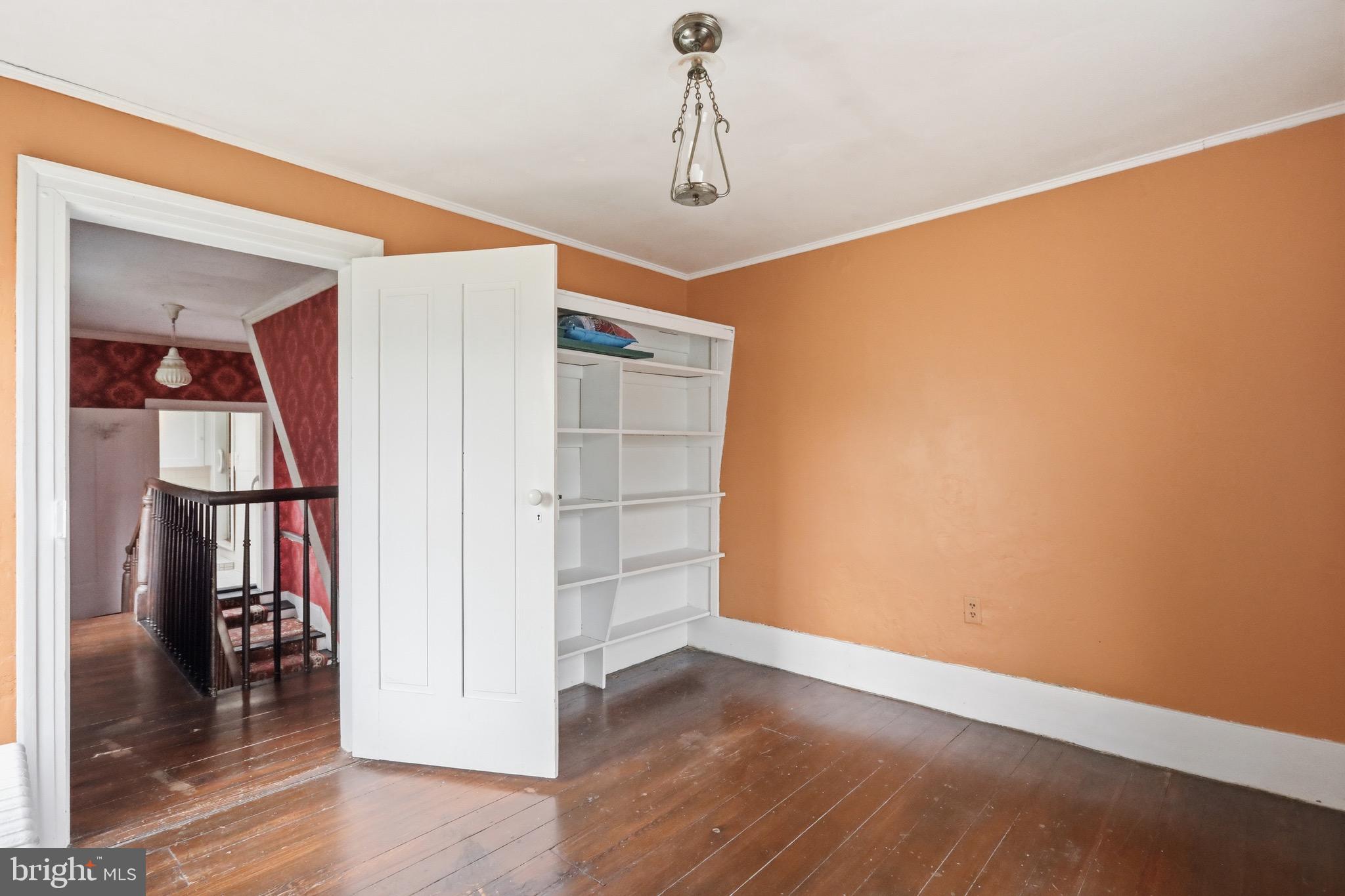 MIDDLETOWN - Residential