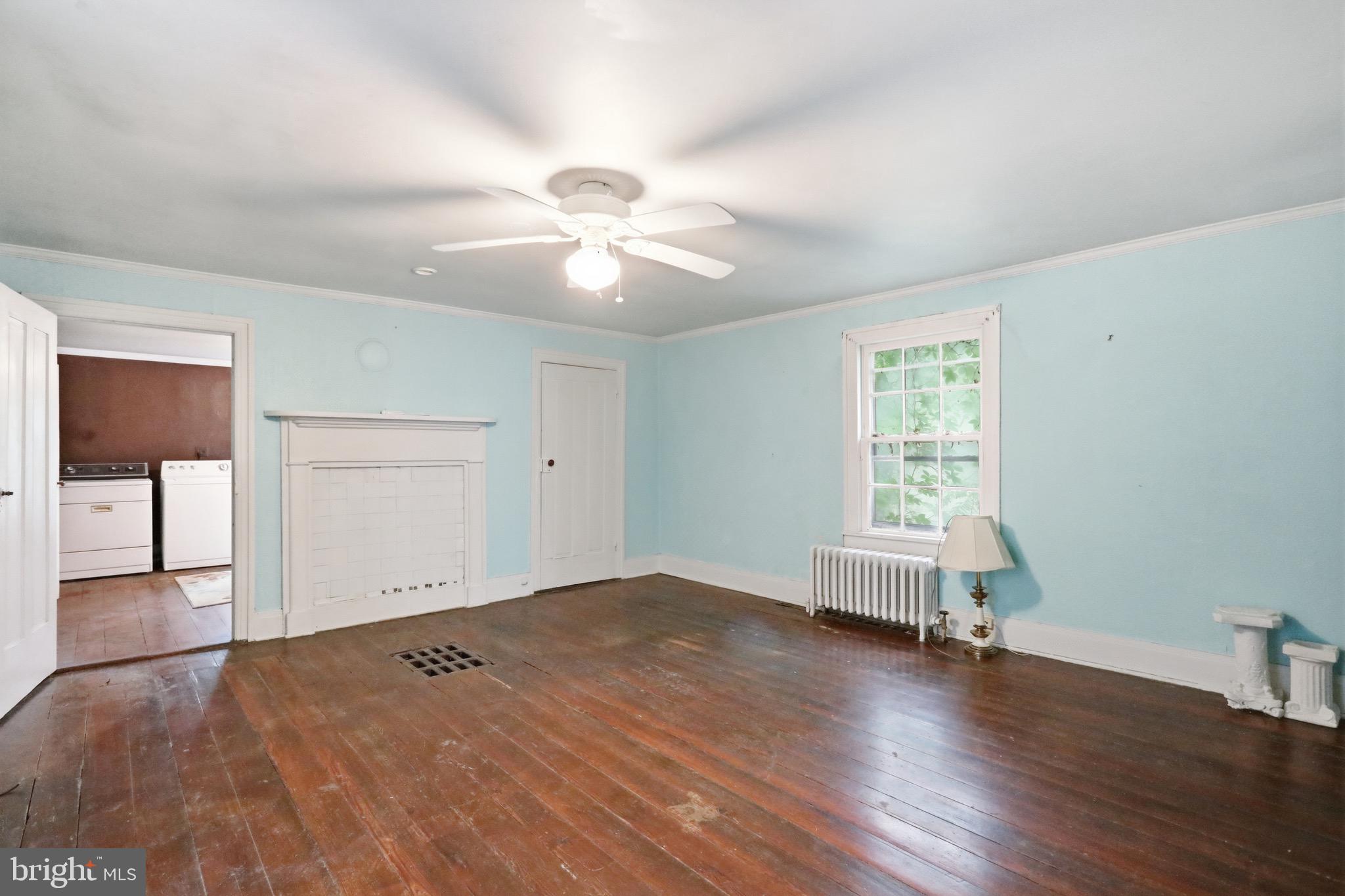 MIDDLETOWN - Residential