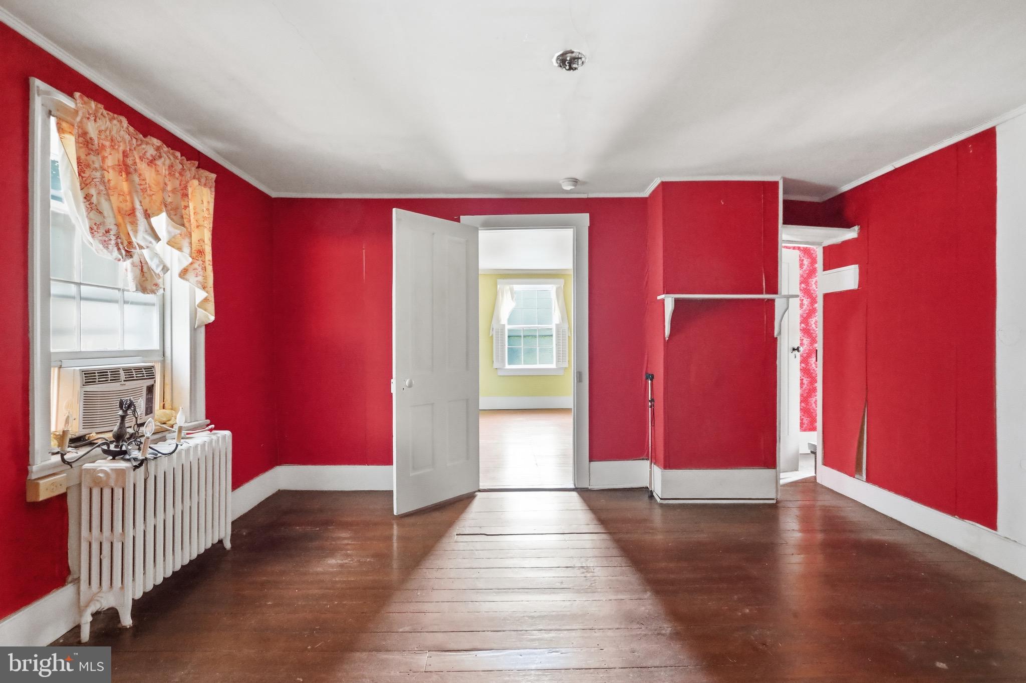 MIDDLETOWN - Residential