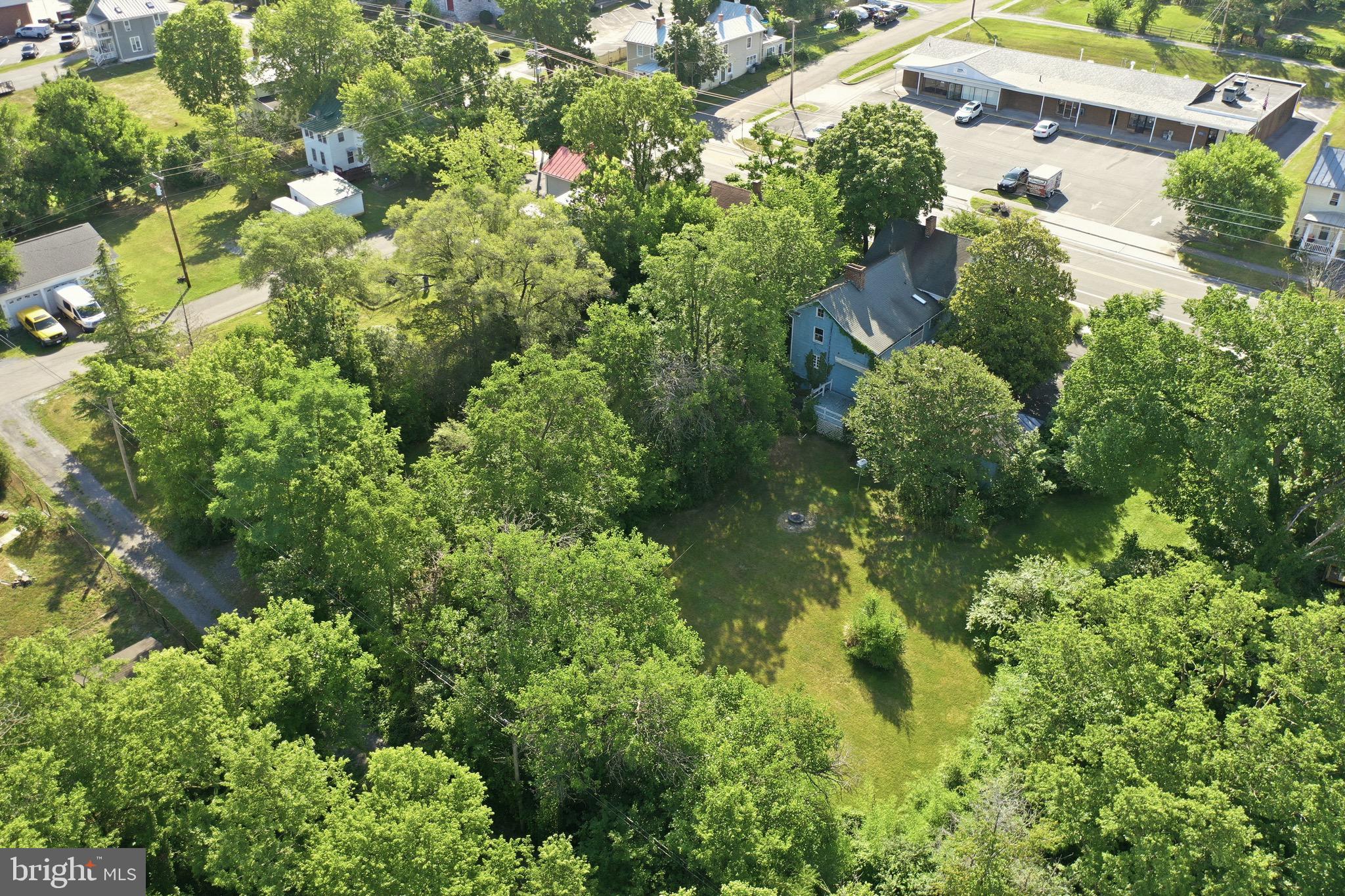 MIDDLETOWN - Residential