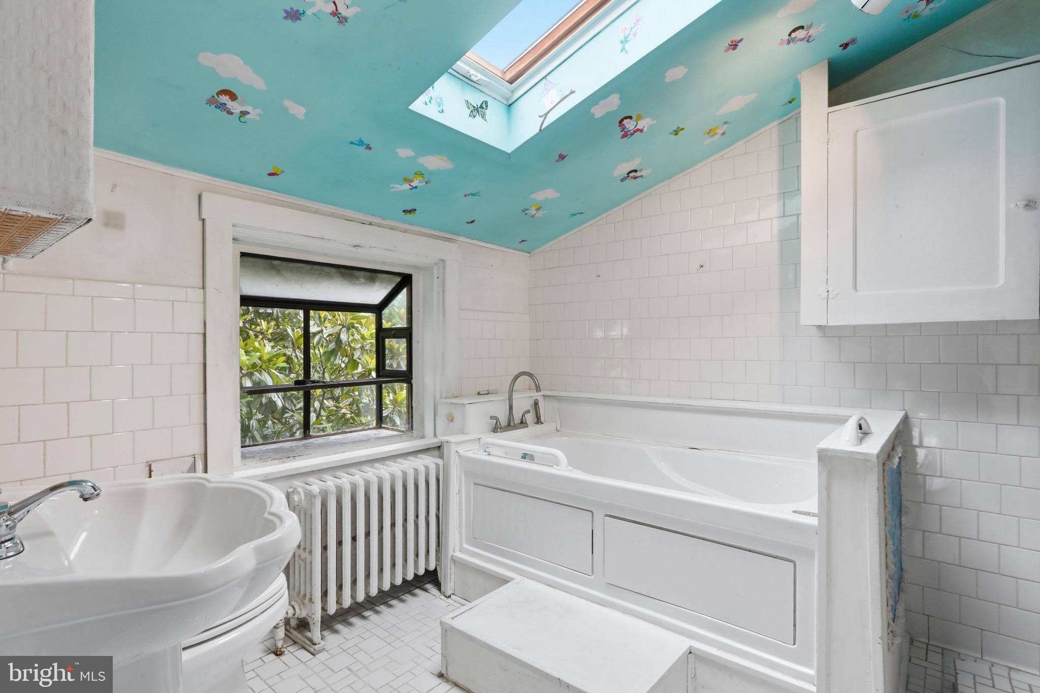 MIDDLETOWN - Residential