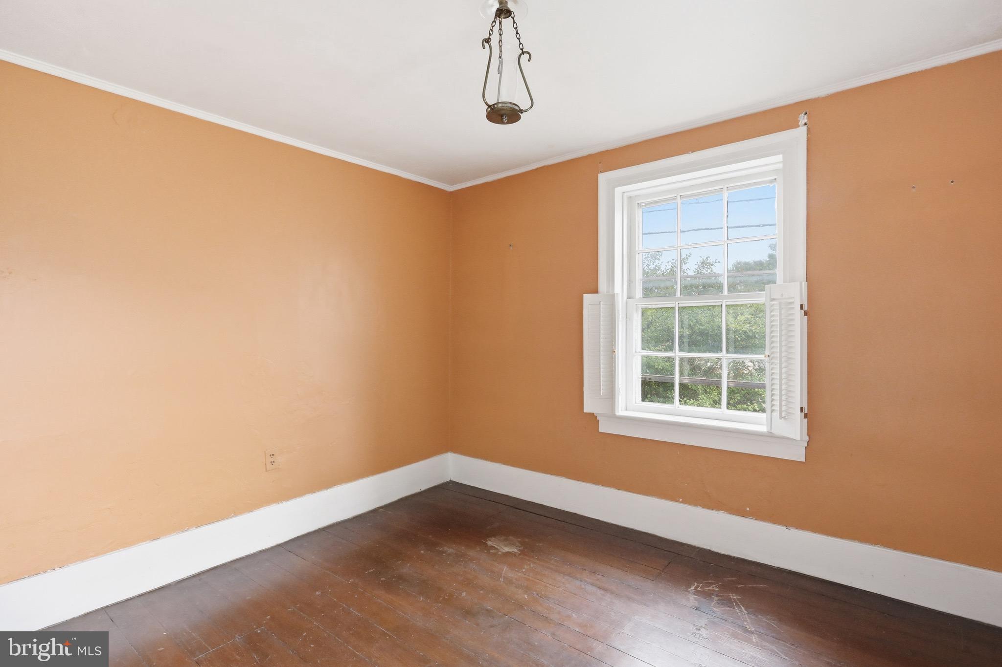 MIDDLETOWN - Residential