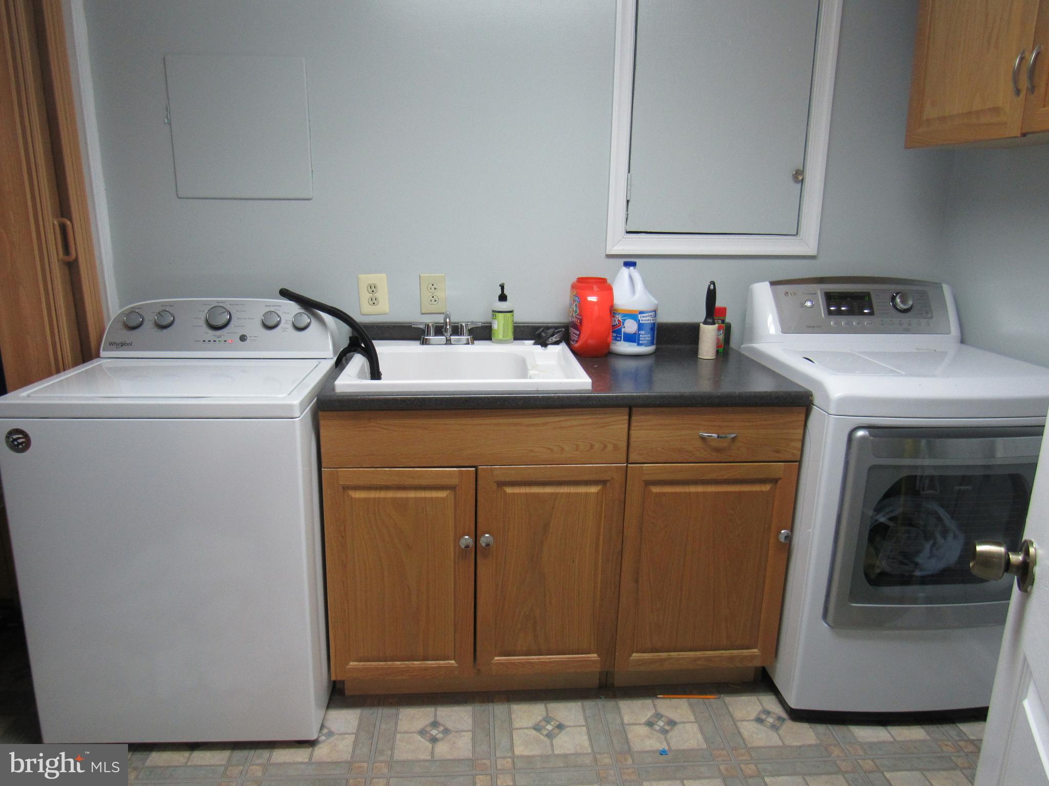 MANTUA HILLS - Residential Lease
