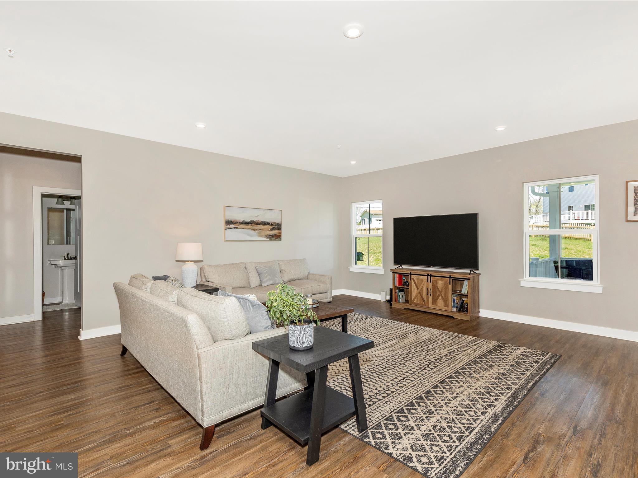BROOKFIELD - Residential