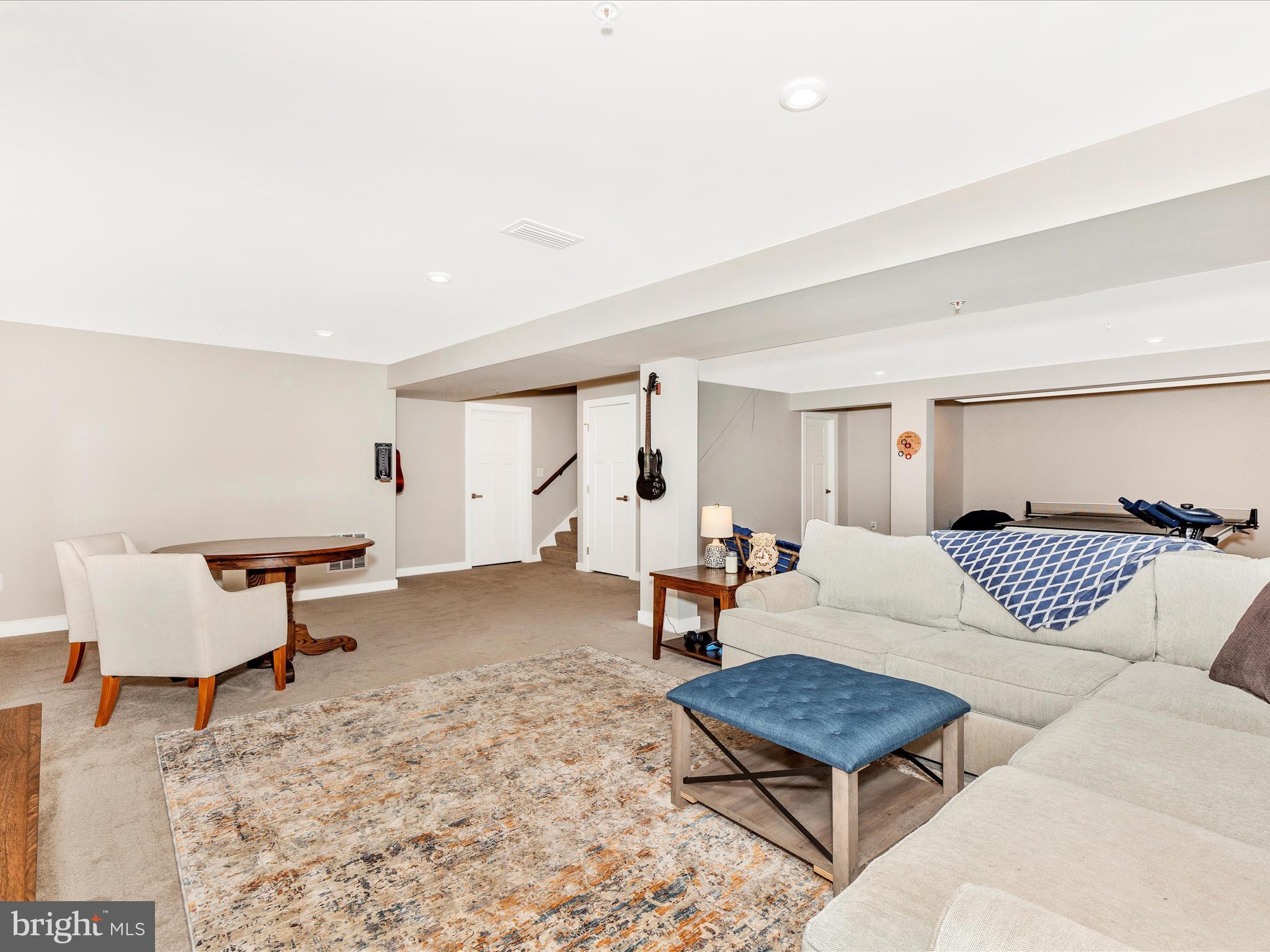 BROOKFIELD - Residential