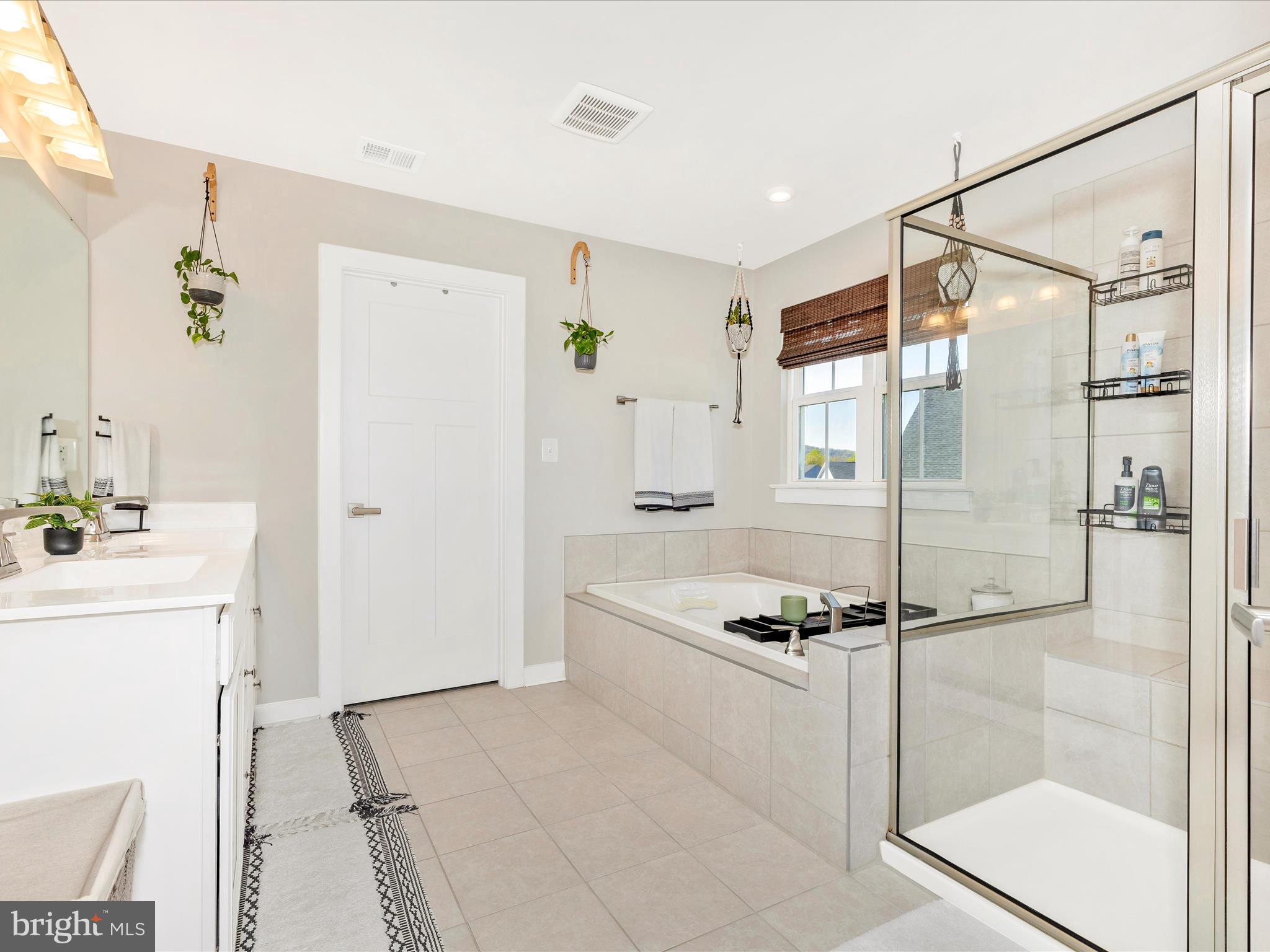 BROOKFIELD - Residential