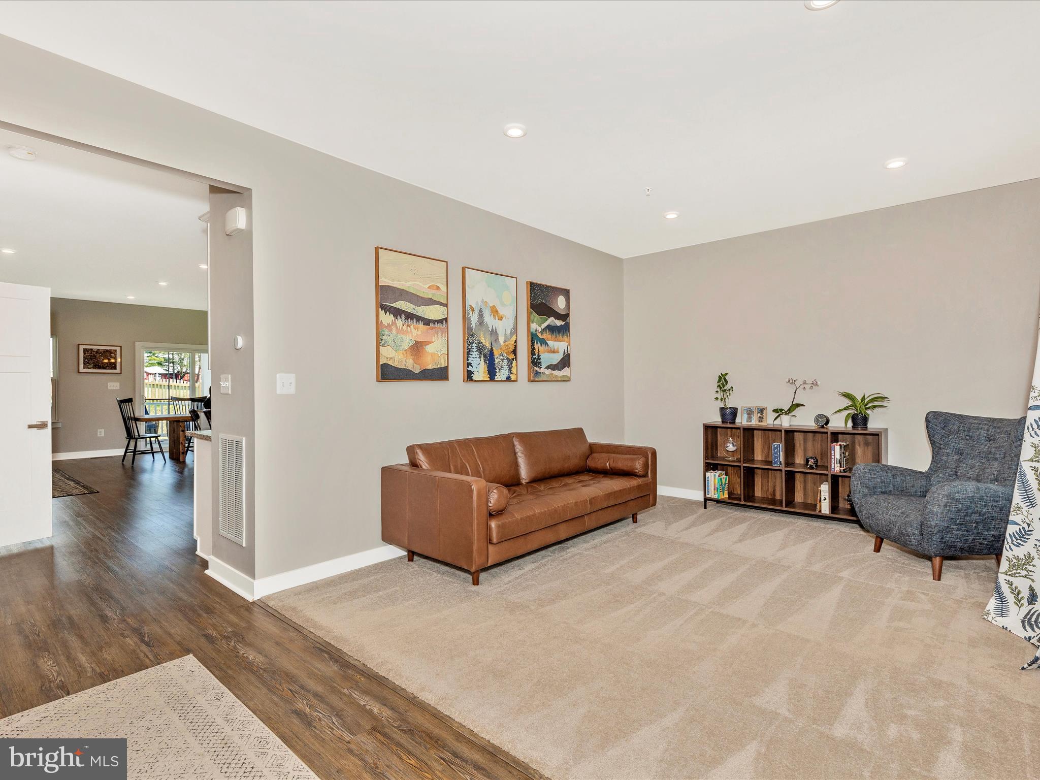 BROOKFIELD - Residential