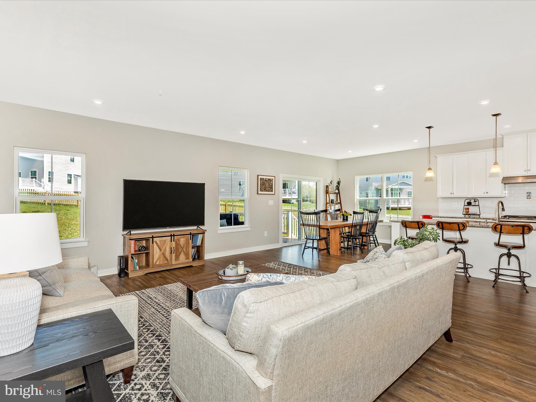 BROOKFIELD - Residential