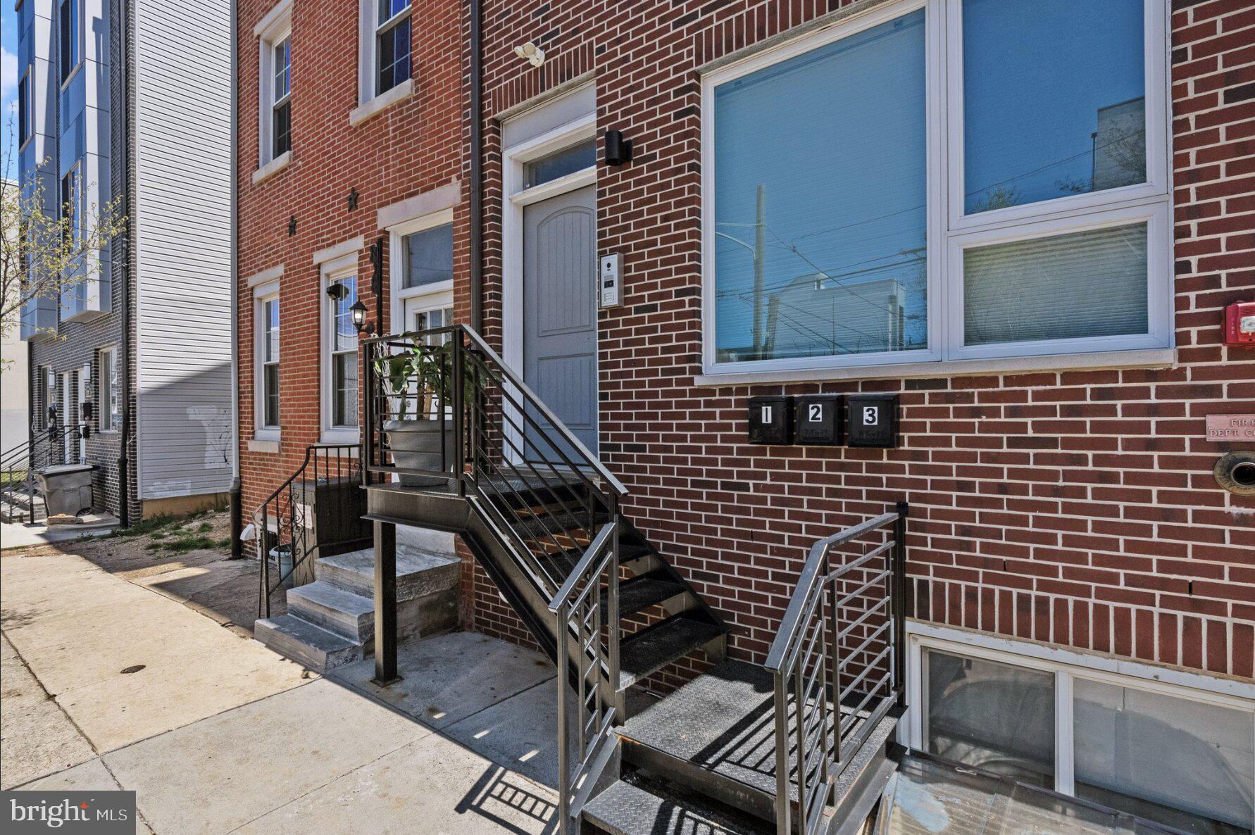 FRANCISVILLE - Residential