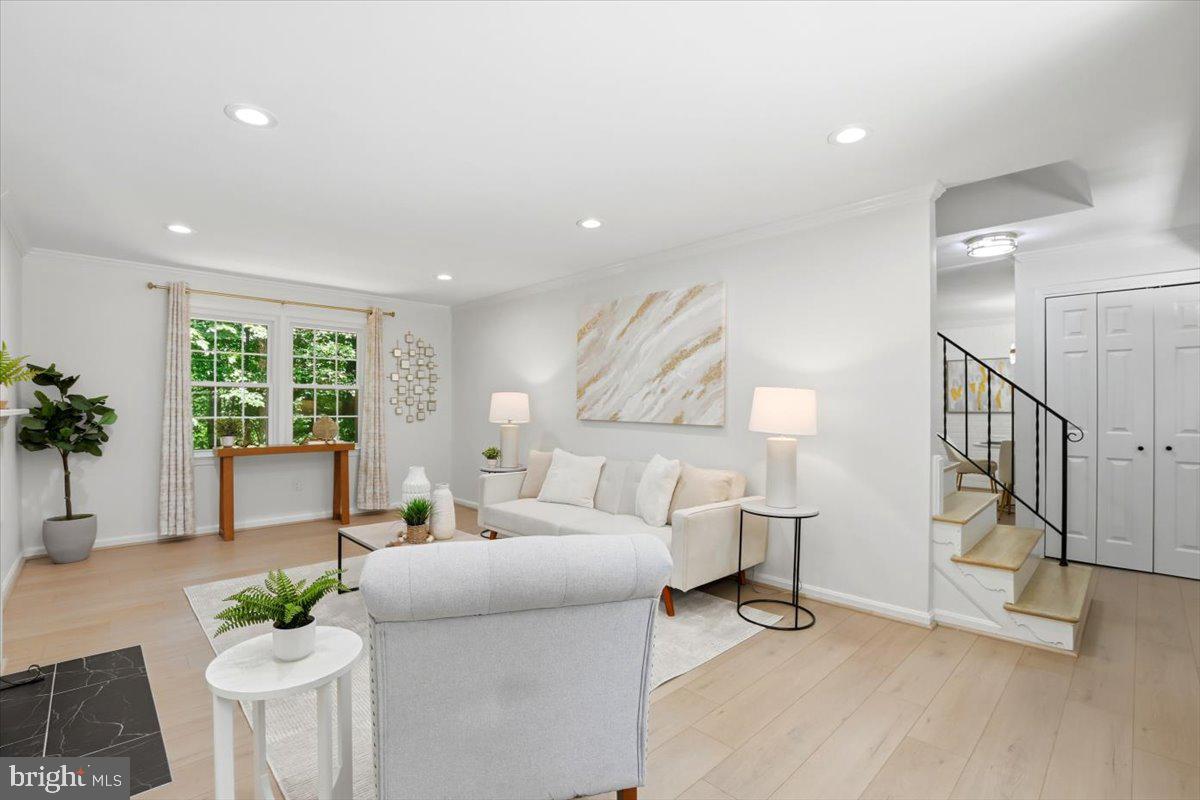 ORANGE HUNT ESTATES - Residential