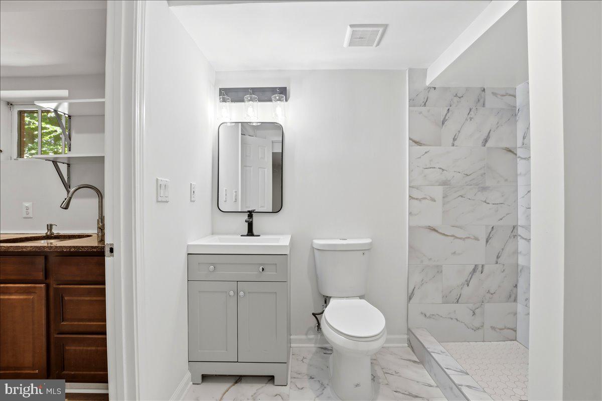 ORANGE HUNT ESTATES - Residential