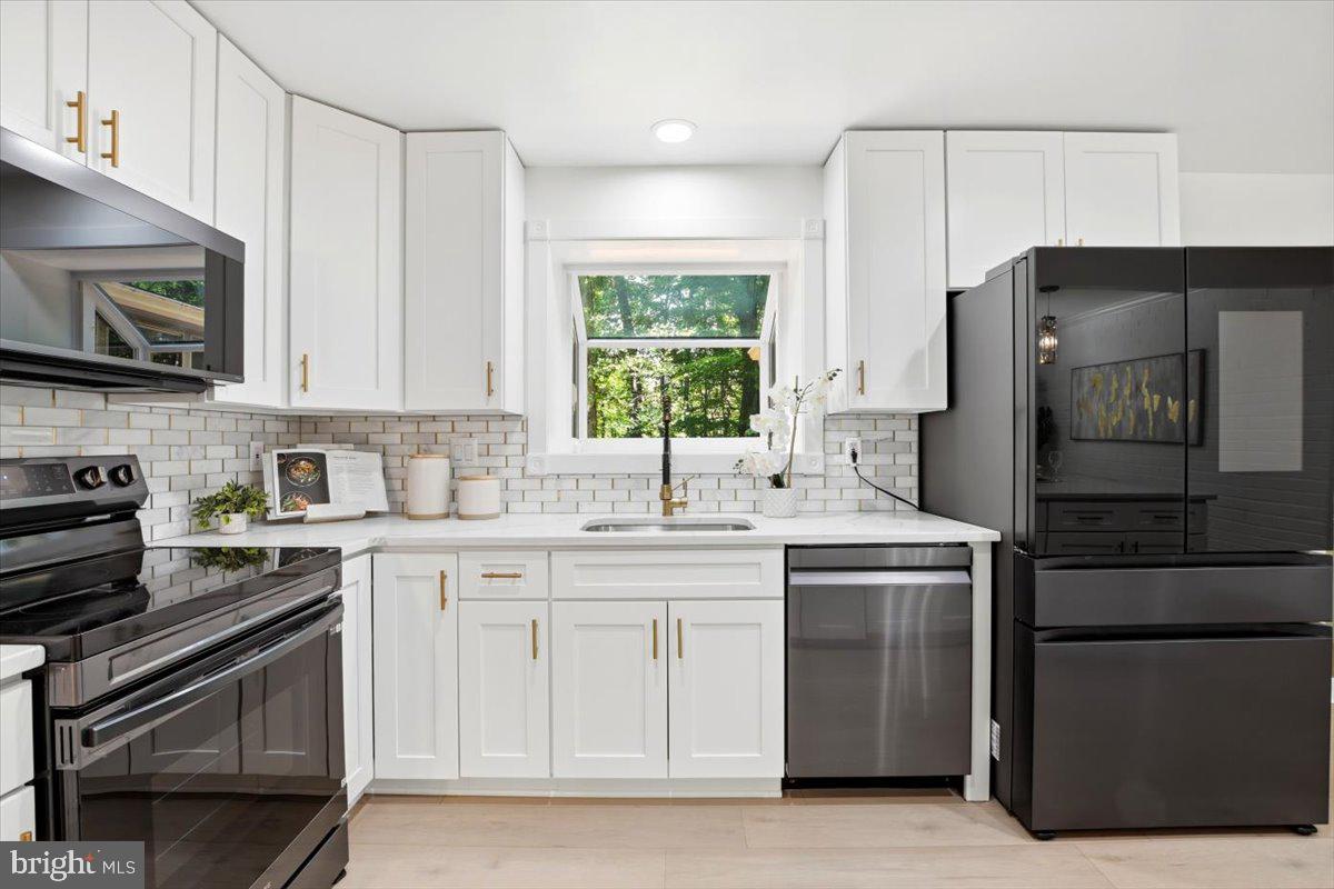ORANGE HUNT ESTATES - Residential