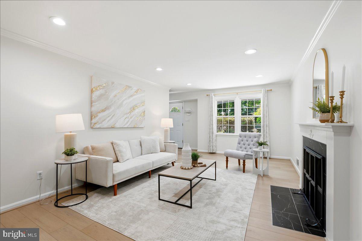 ORANGE HUNT ESTATES - Residential