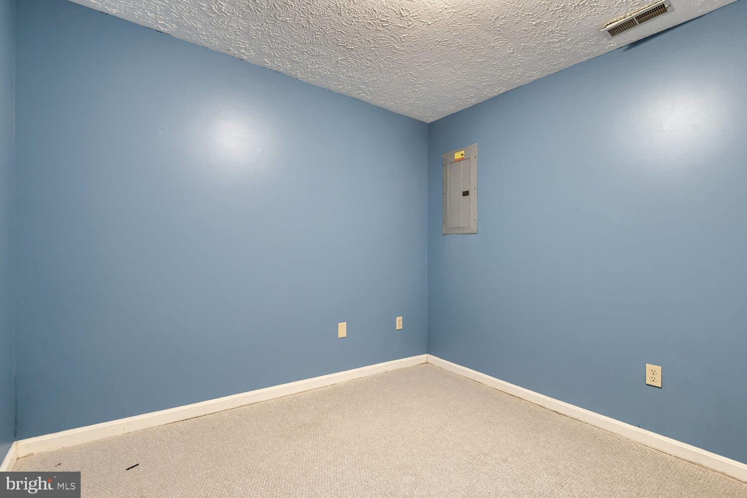 HARFORD TOWN - Residential