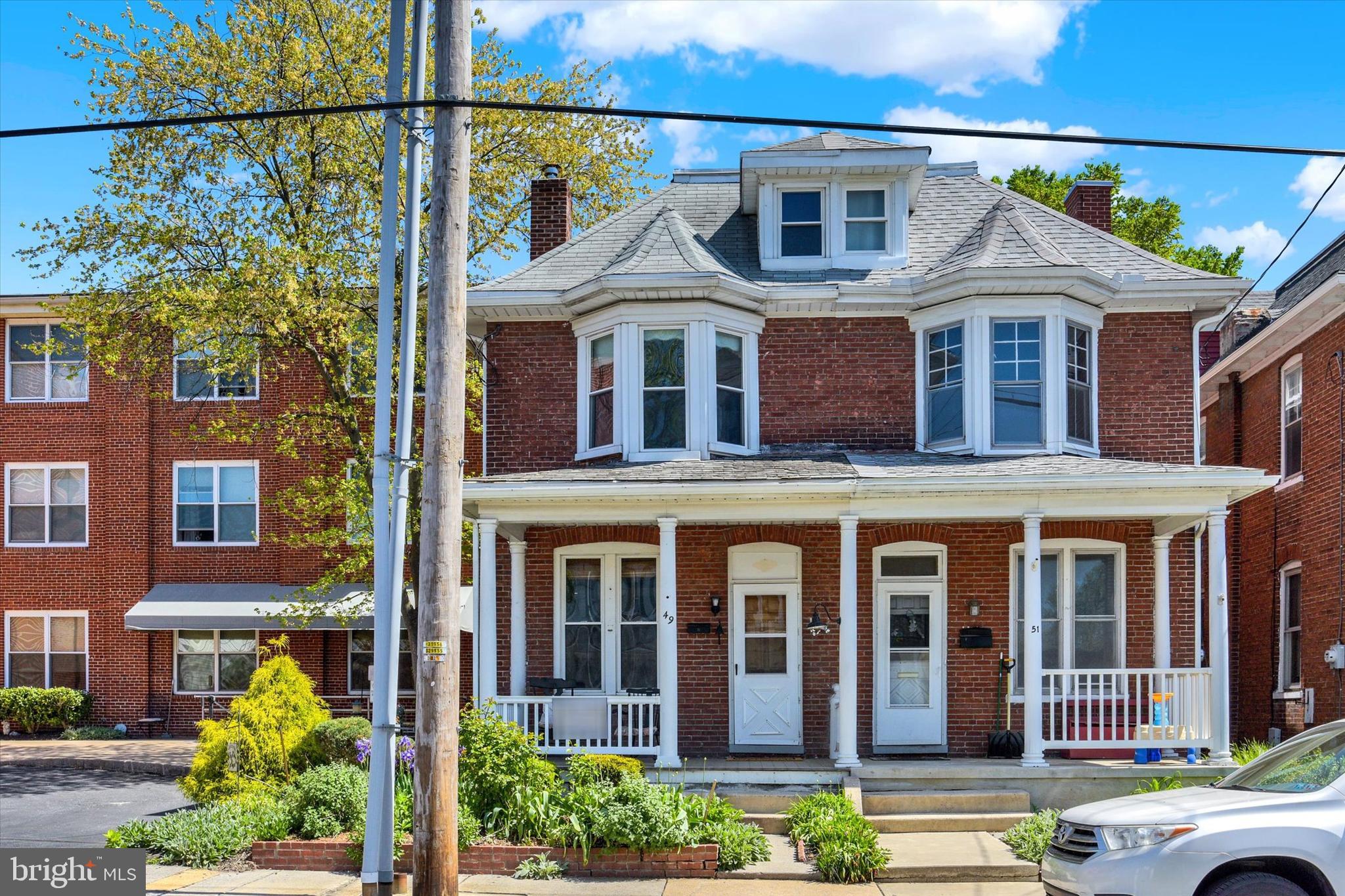 ELIZABETHTOWN BOROUGH - Residential