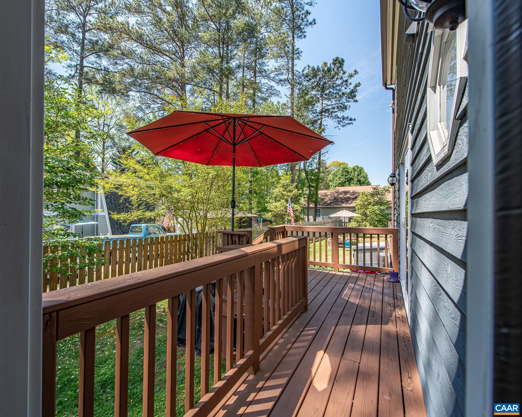LAKE MONTICELLO - Residential