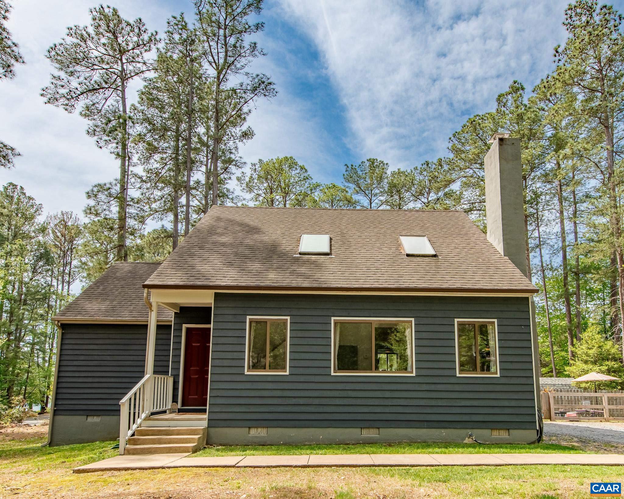 LAKE MONTICELLO - Residential