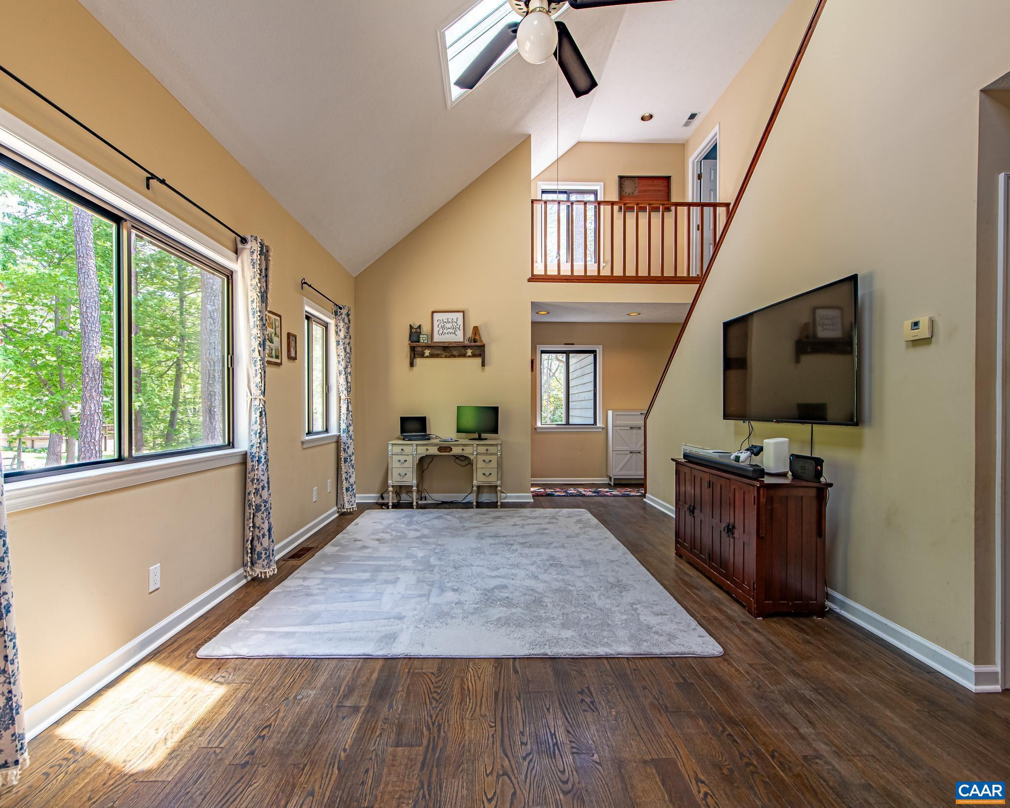 LAKE MONTICELLO - Residential