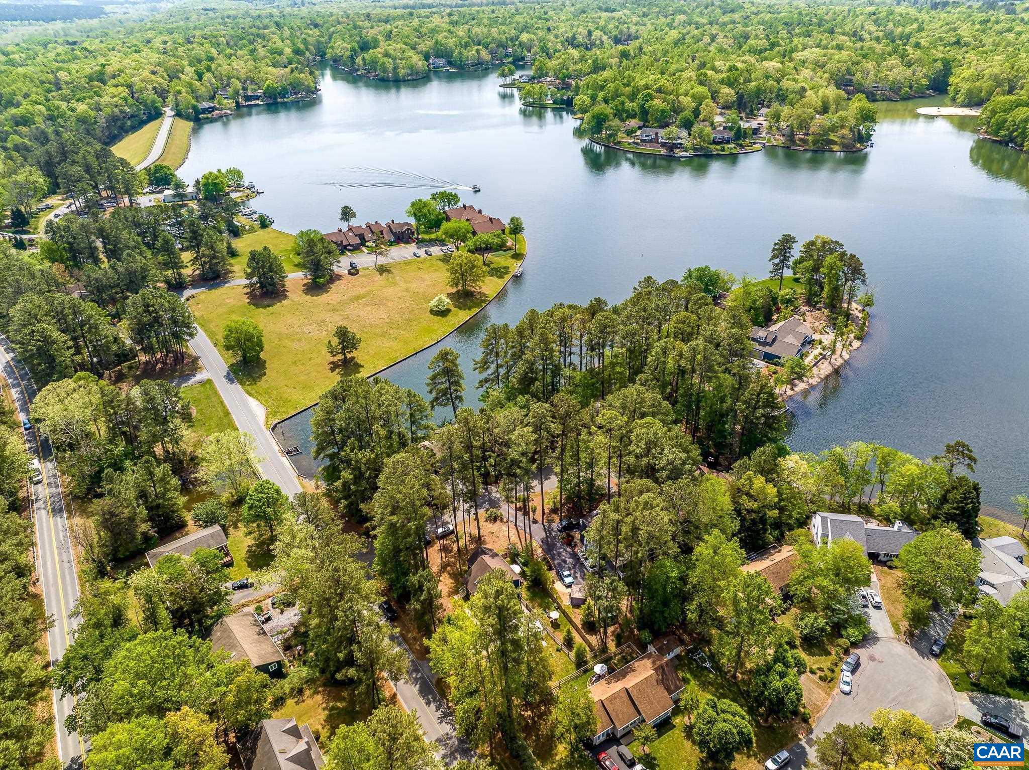LAKE MONTICELLO - Residential