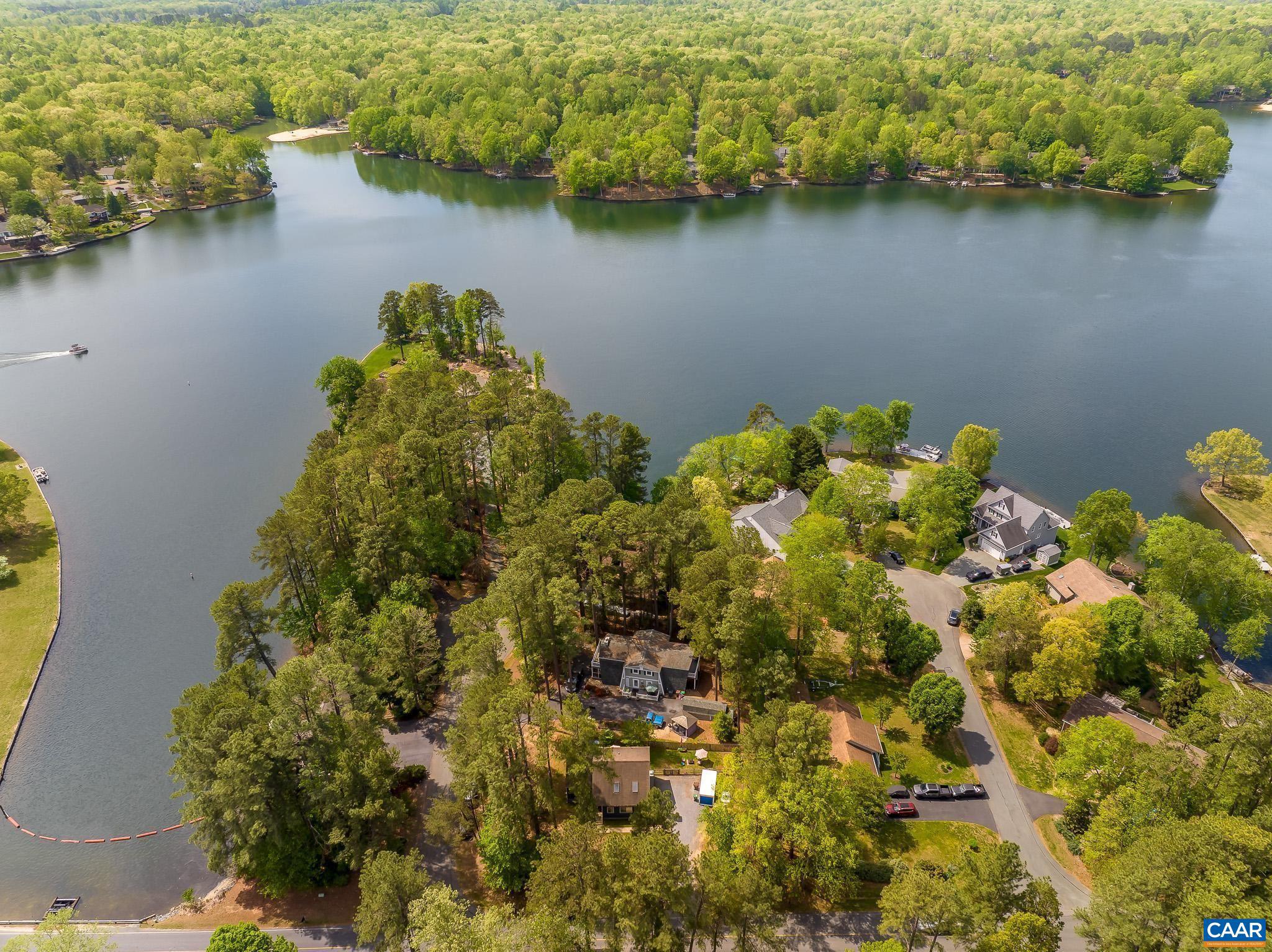 LAKE MONTICELLO - Residential