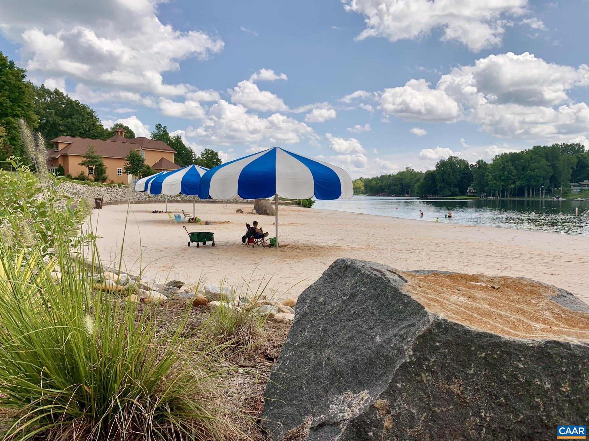 LAKE MONTICELLO - Residential