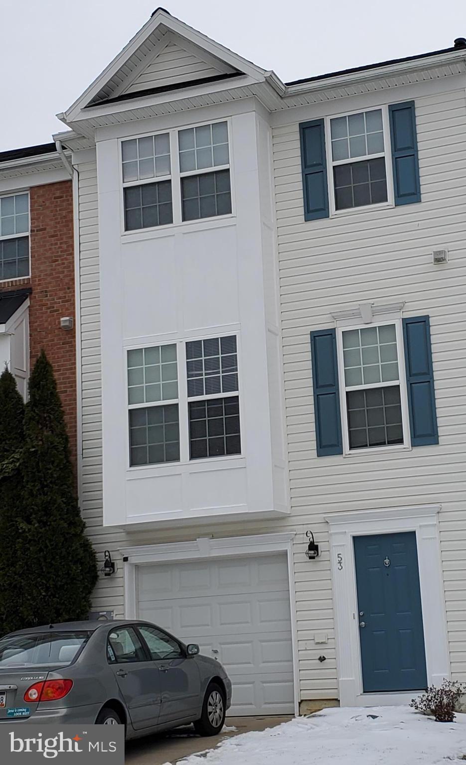 This interior townhome is within walking distance of the VA if you had to.  Convenient commute to the Coast Guard, Quad, & Eco-Lab.   Three finished levels walkout basement with a common playground right outside the door.  Has a sheltered patio off the family room on the first floor and a deck off of the breakfast room on the second floor. All upgraded appliances. Hardwood floors in the kitchen and breakfast areas. Natural Gas for heat, hot water, and cooking stove. PROPERTY AVAILABLE APRIL 1ST.