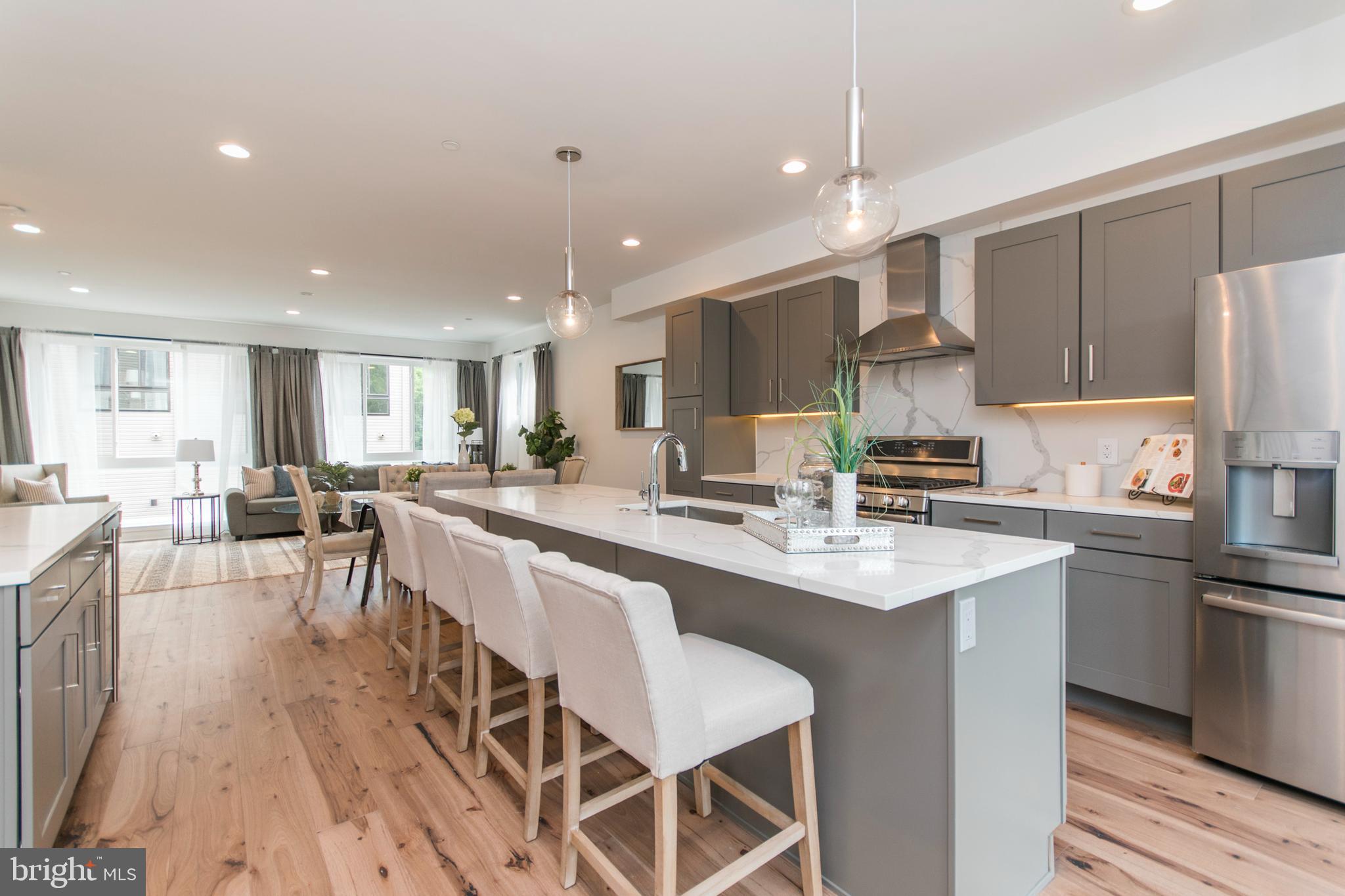 EAST FALLS - Residential