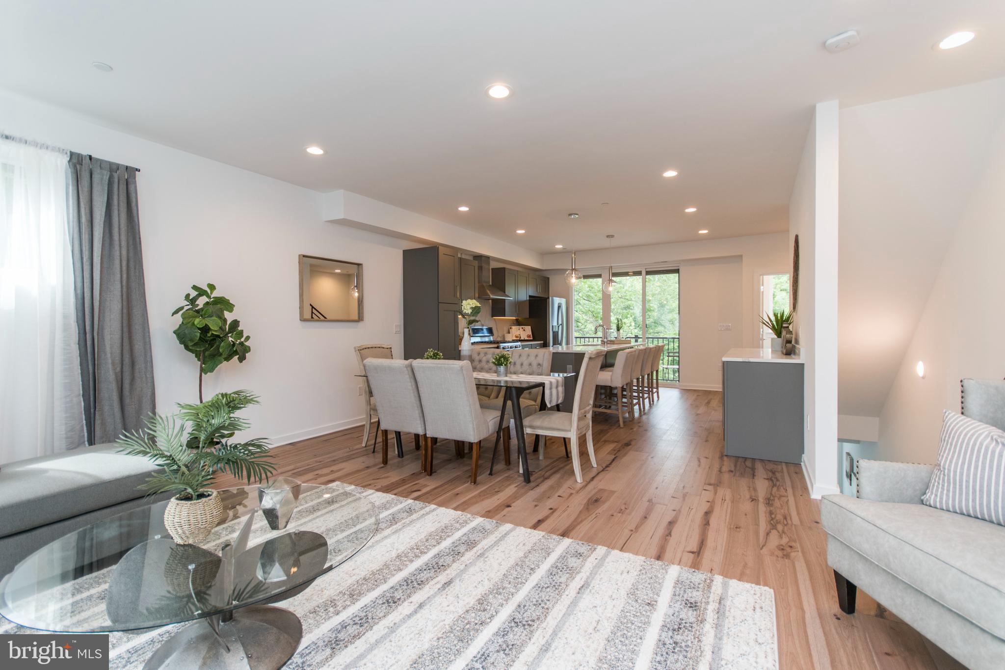 EAST FALLS - Residential