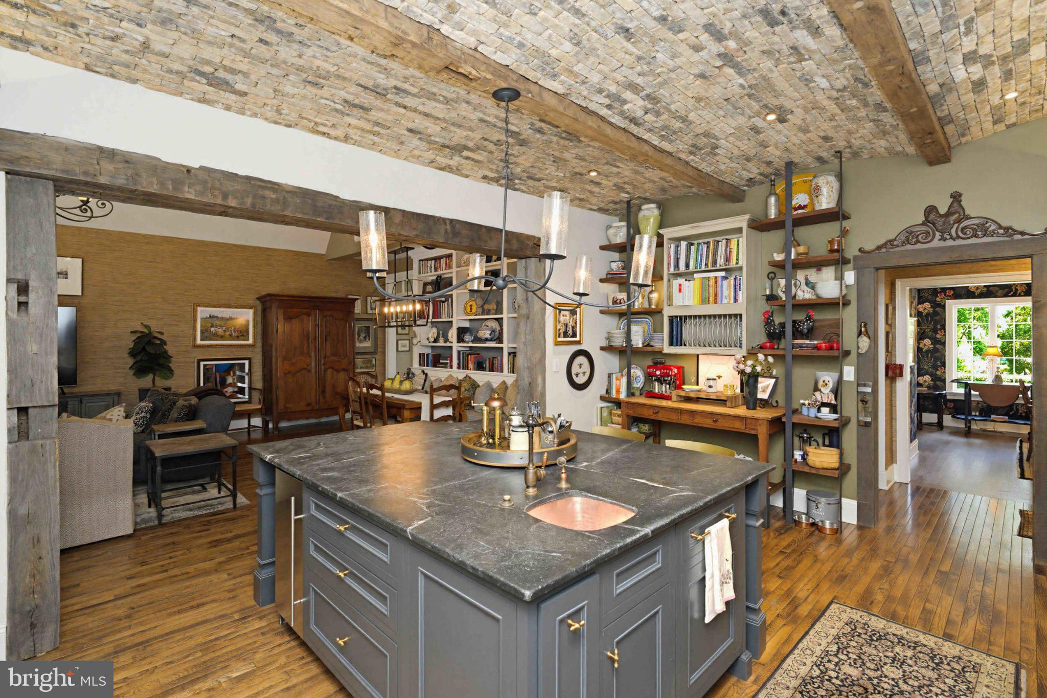 HUNTINGDON VALLEY - Residential
