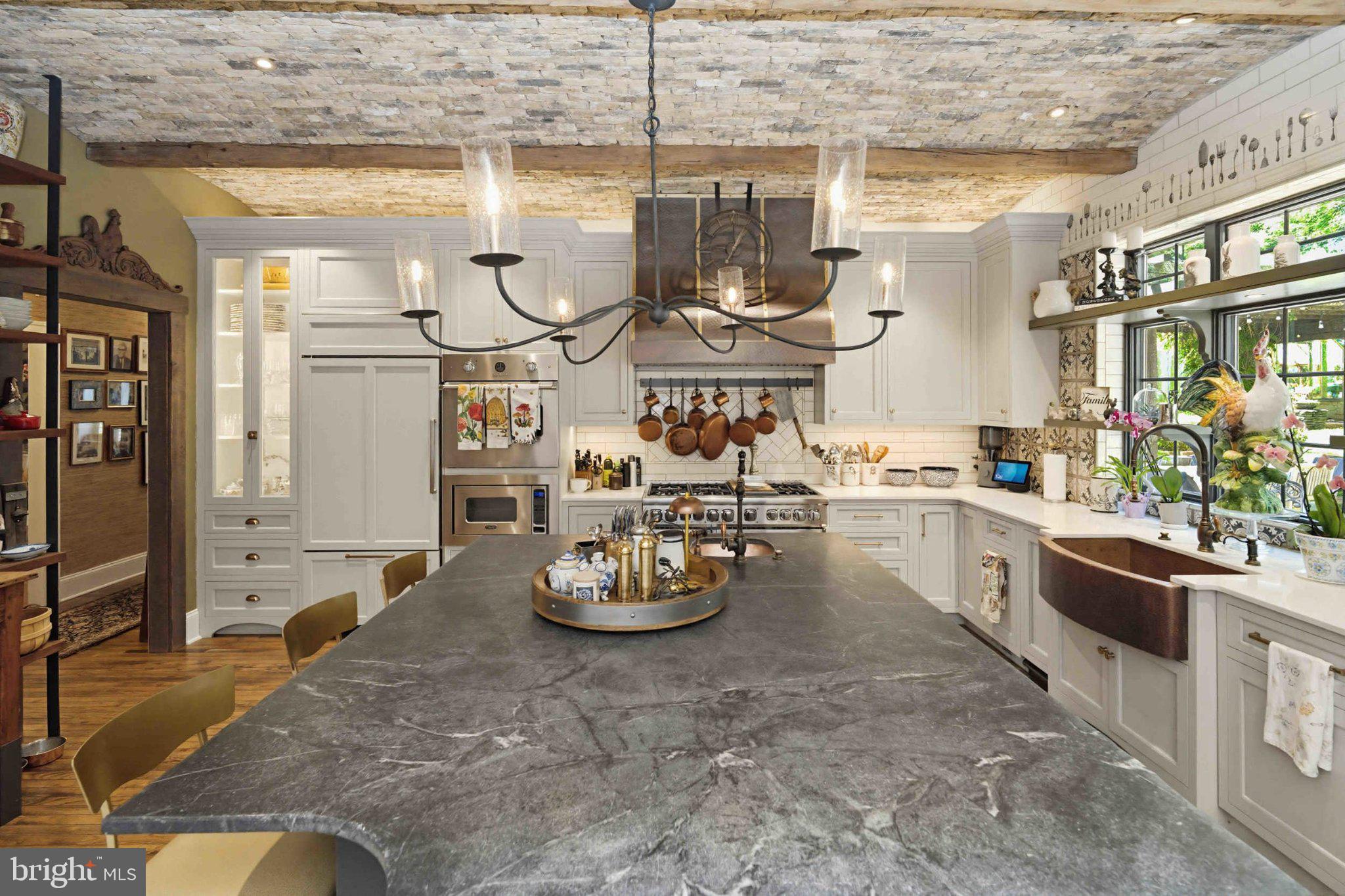 HUNTINGDON VALLEY - Residential